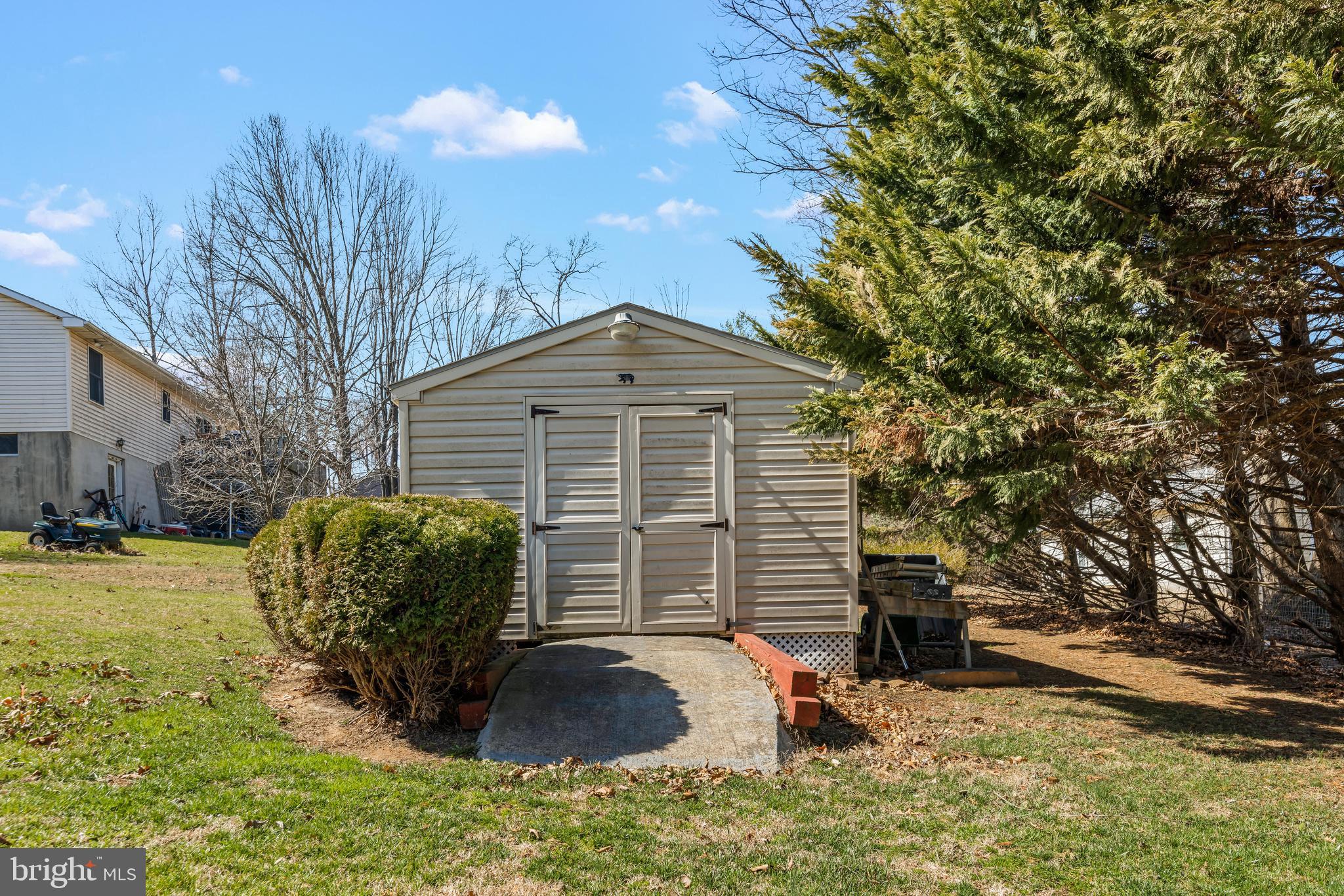 SUSQUEHANNA TRAILS - Residential