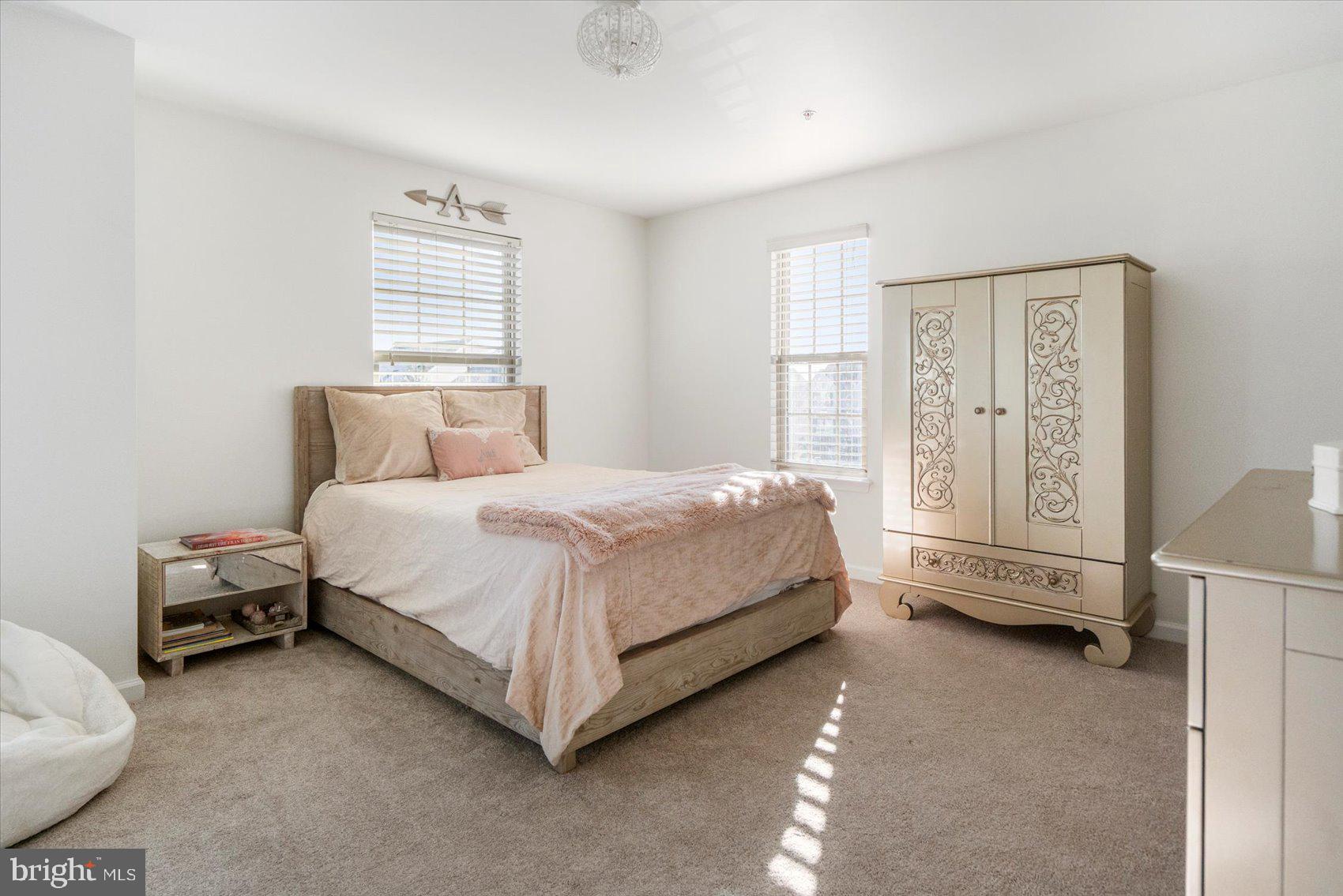 FIELDCREST - Residential