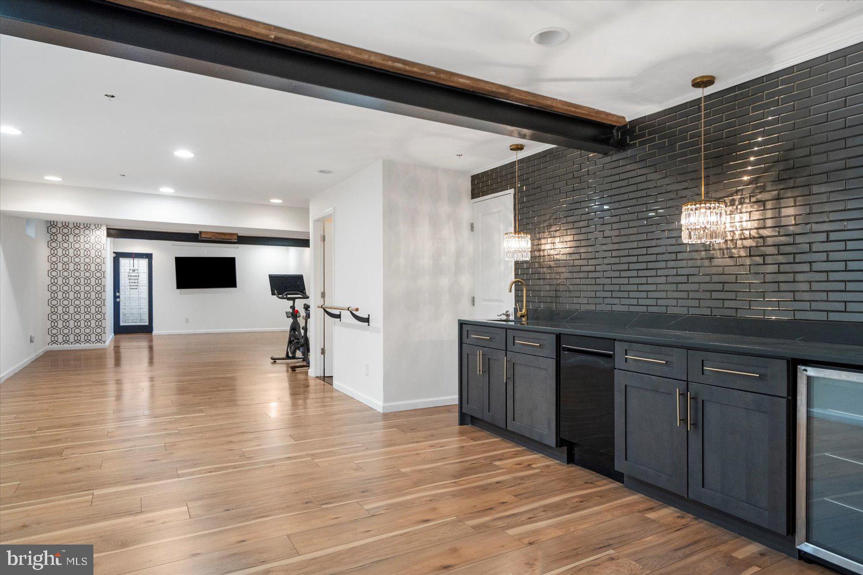 FIELDCREST - Residential