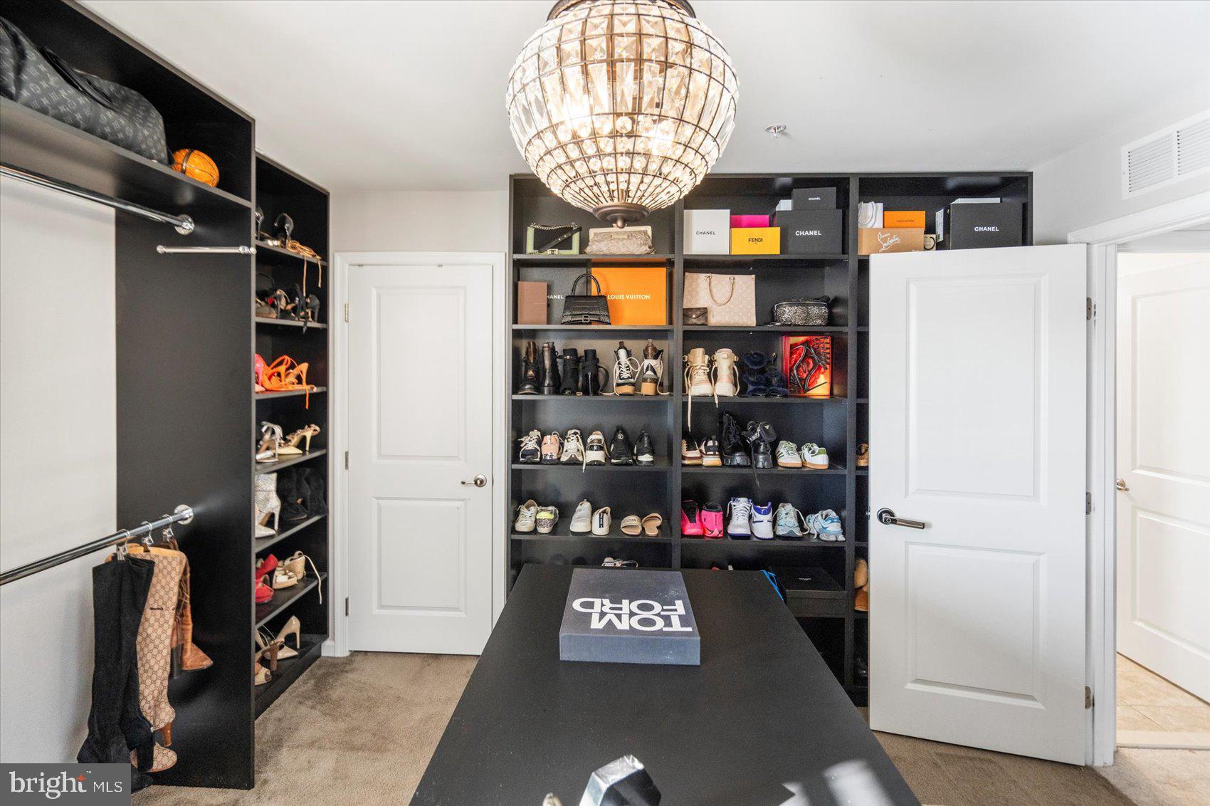 FIELDCREST - Residential