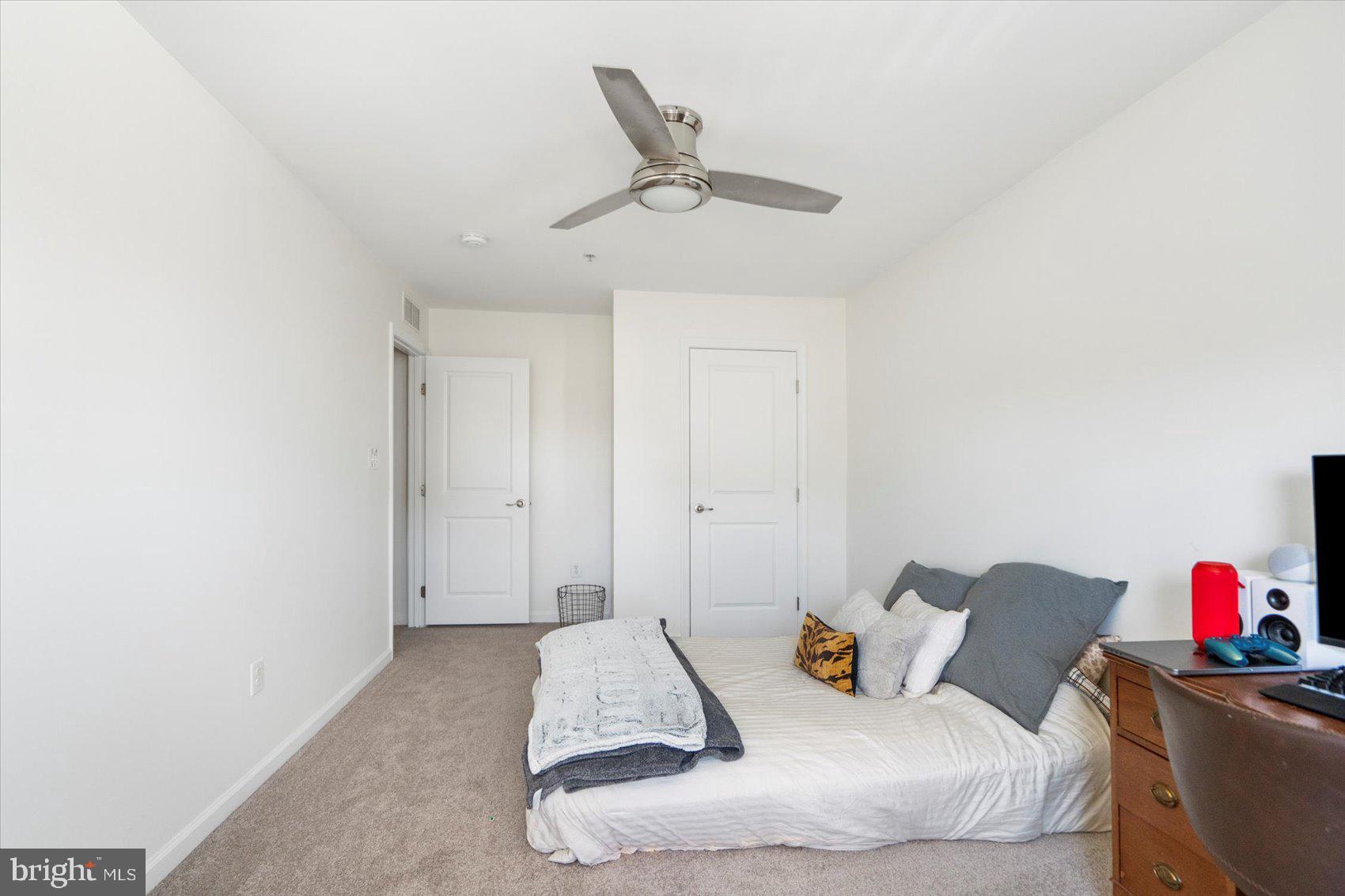 FIELDCREST - Residential