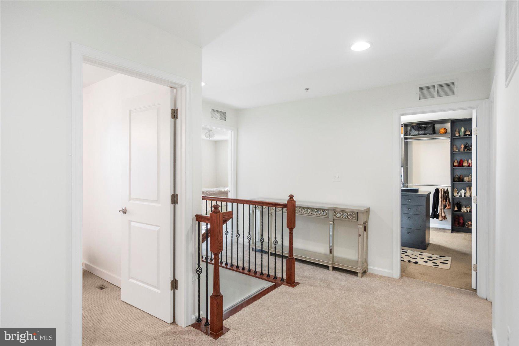 FIELDCREST - Residential