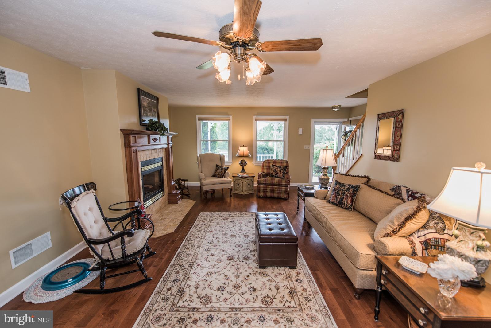 PLEASANT VALLEY FARMS - Residential