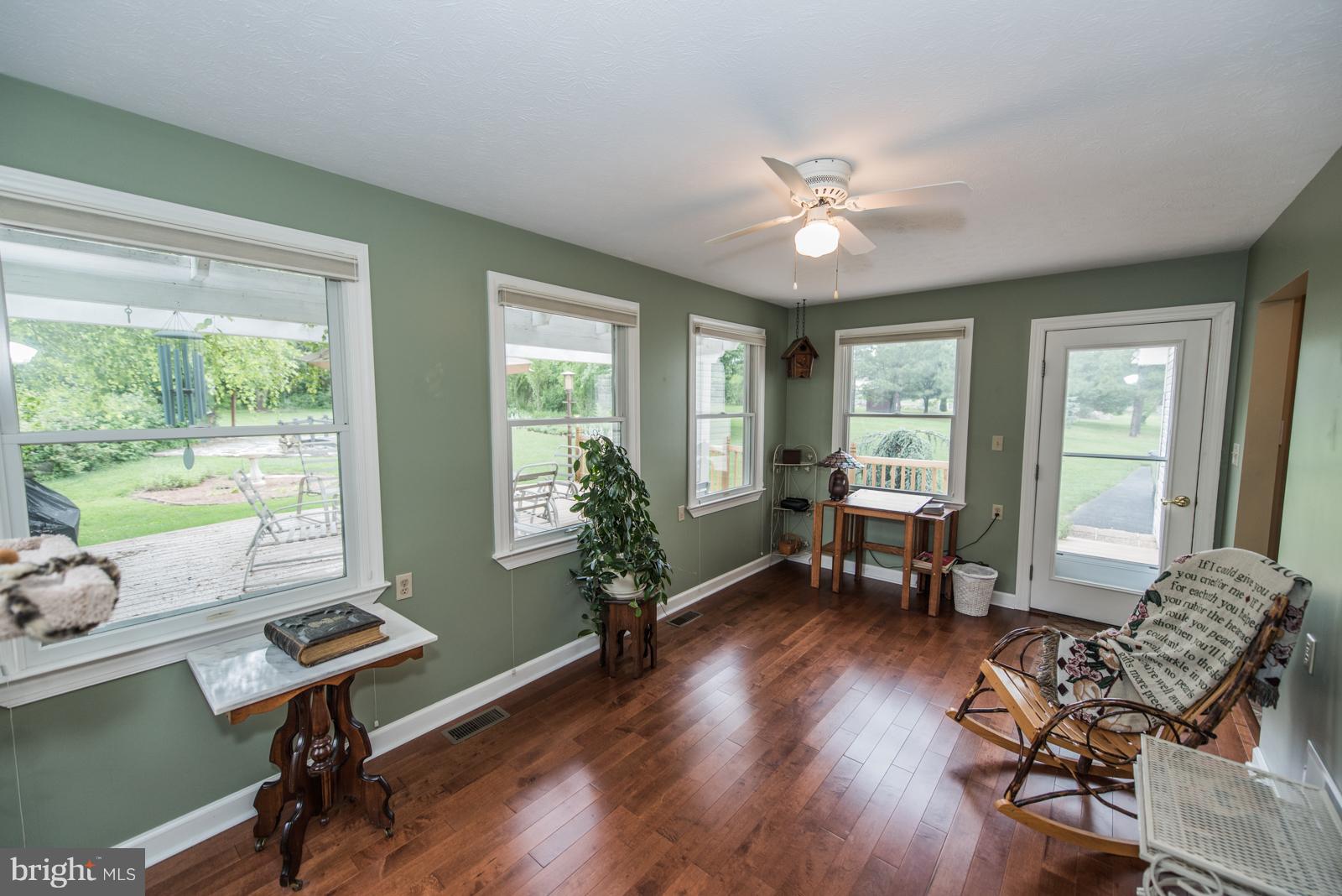 PLEASANT VALLEY FARMS - Residential