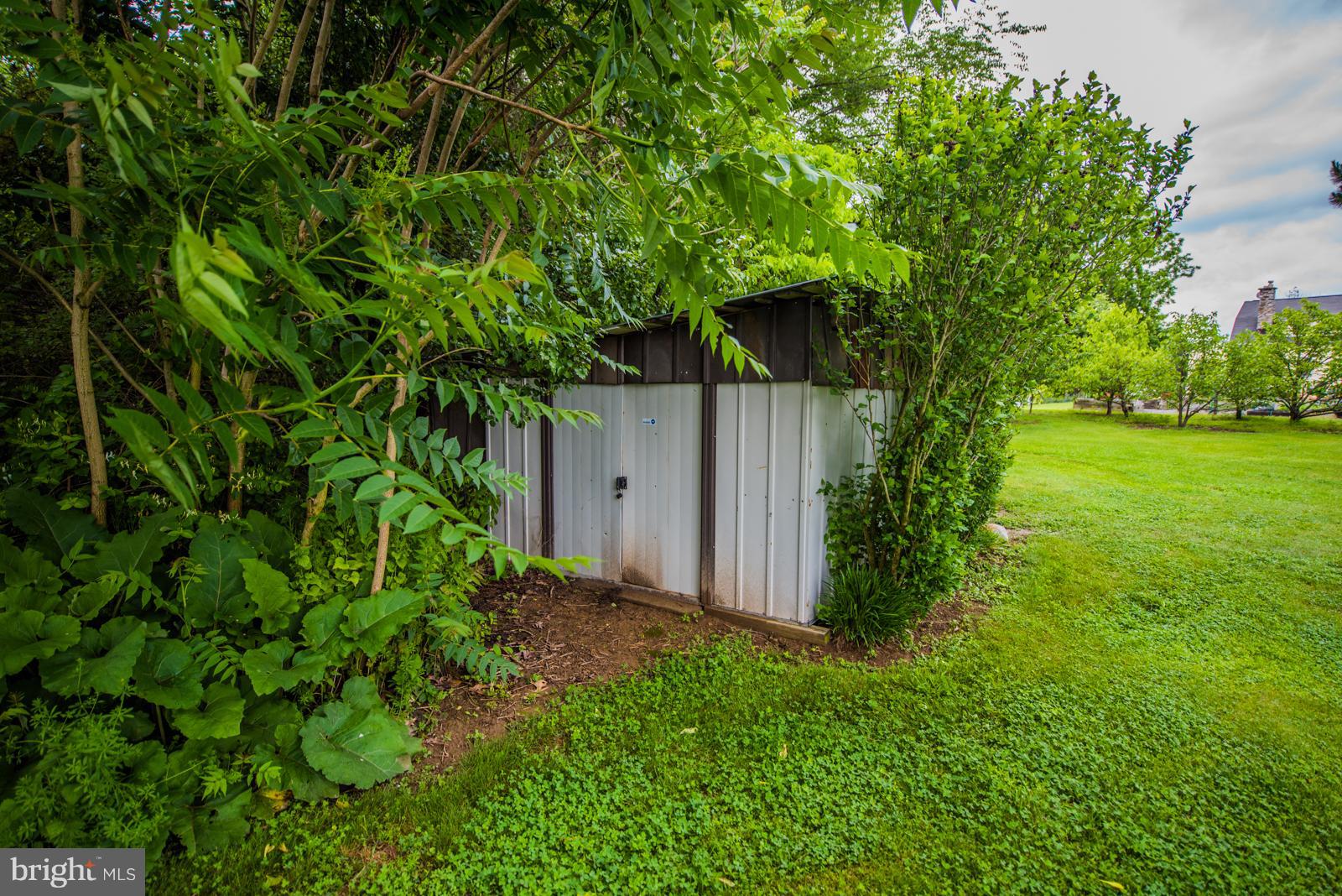 PLEASANT VALLEY FARMS - Residential