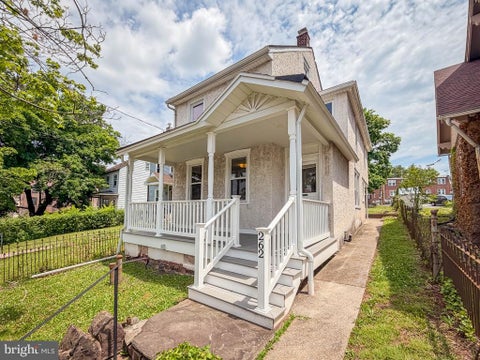 Homes For Sale - 262 N Hanover Street<br/> POTTSTOWN, PA 19464