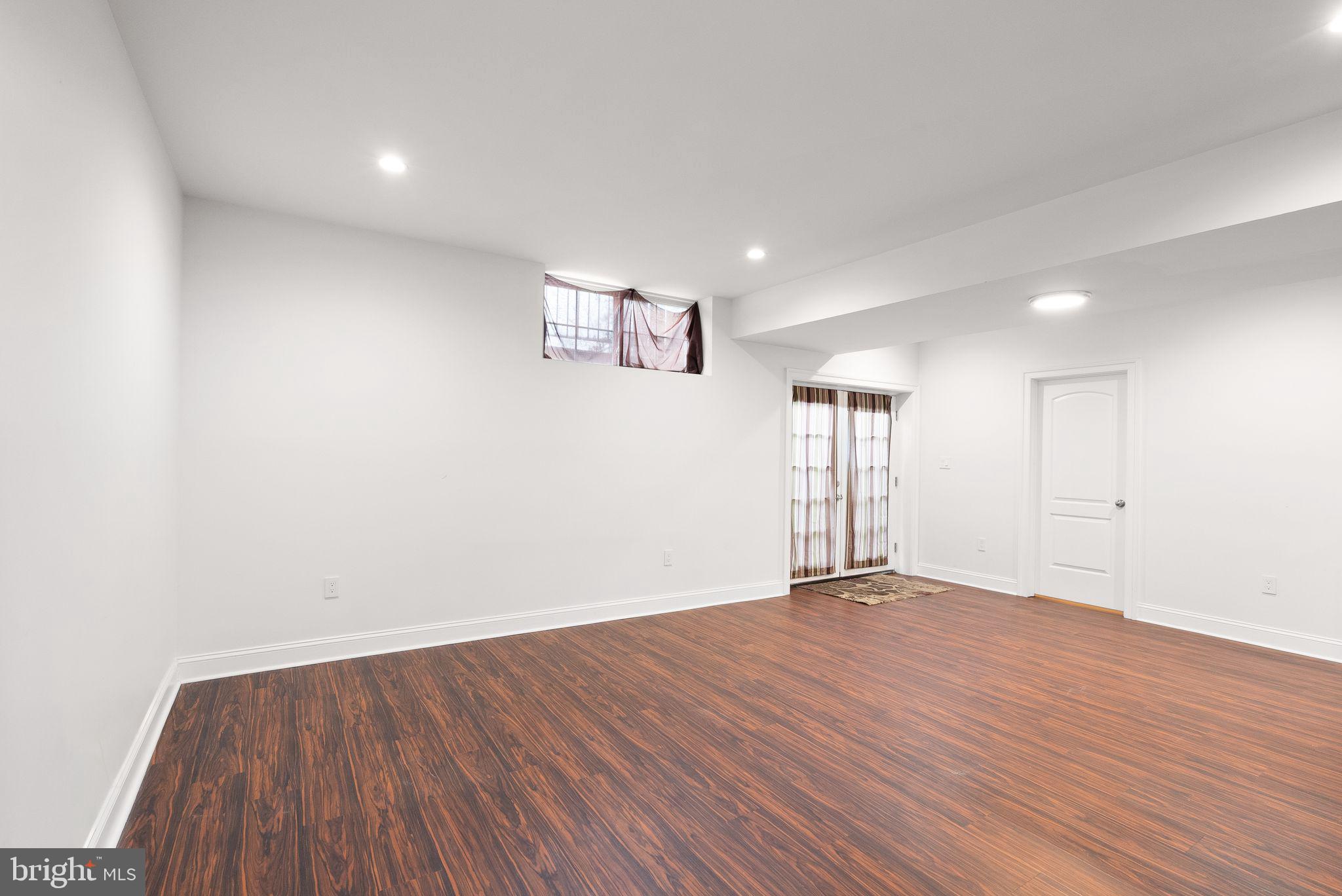 FAIRDALE - Residential Lease