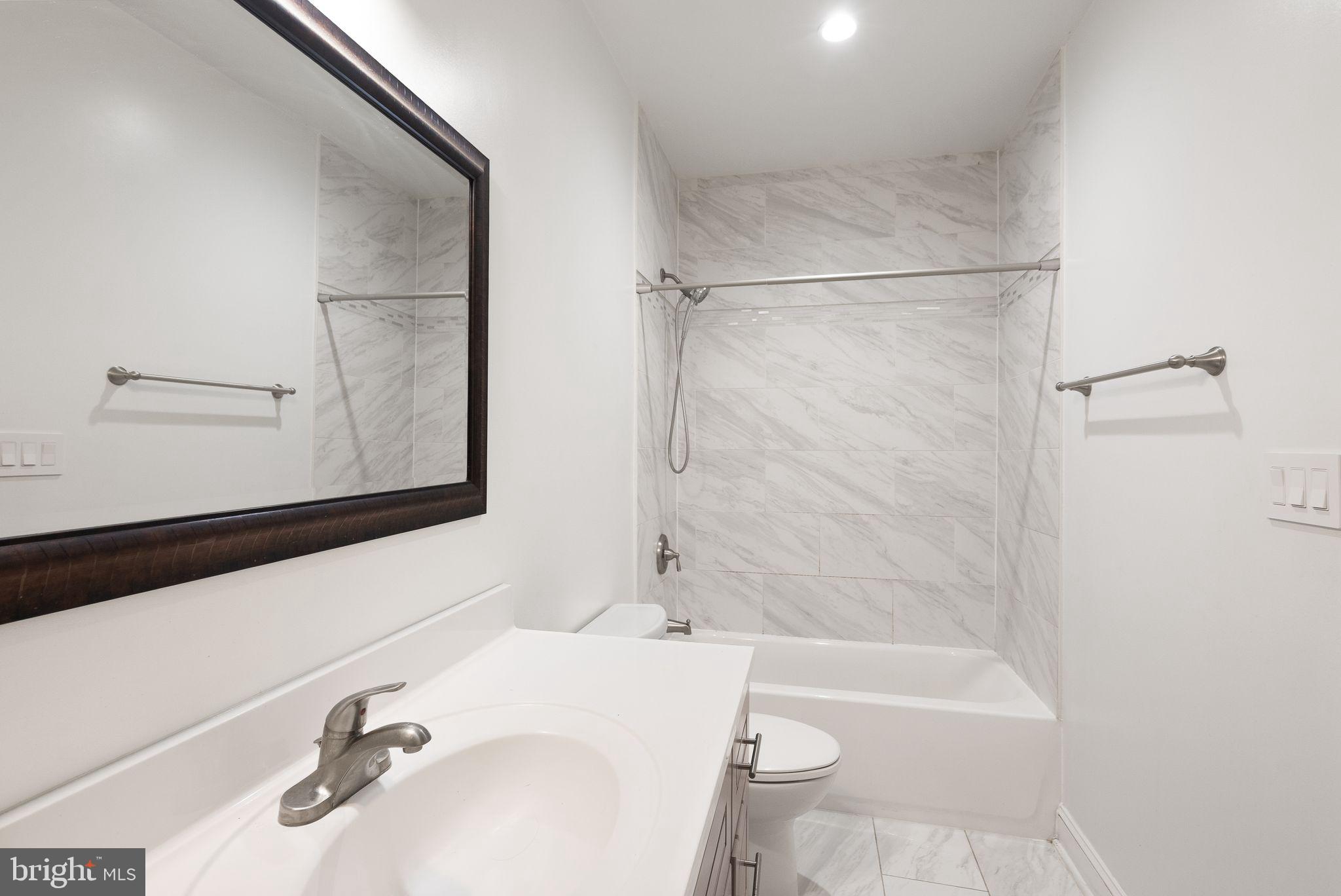 FAIRDALE - Residential Lease