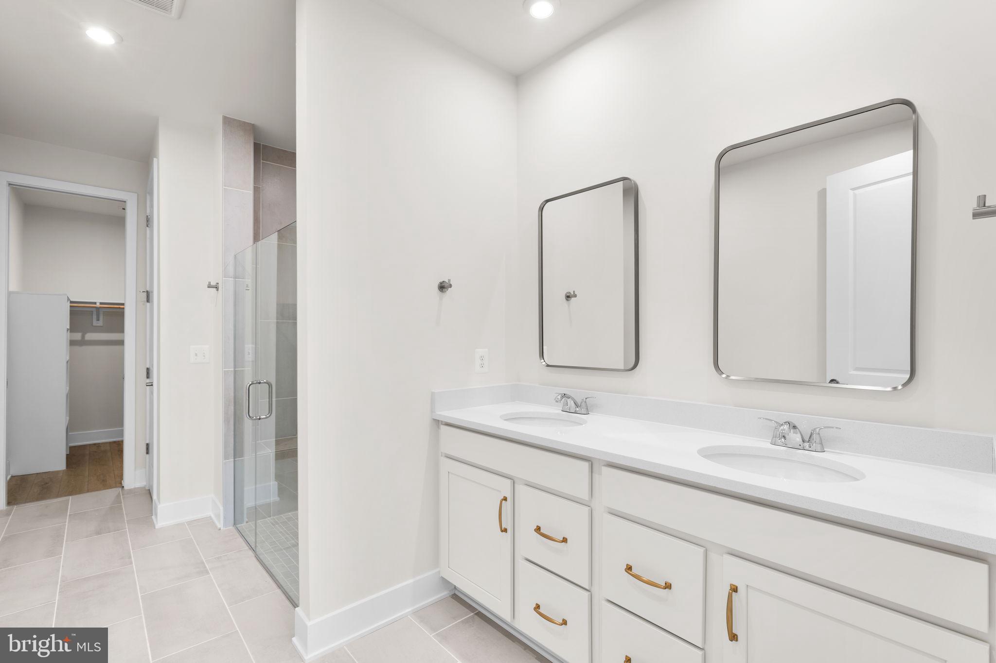 HIATT POINTE AT SNOWDEN BRIDGE - Residential