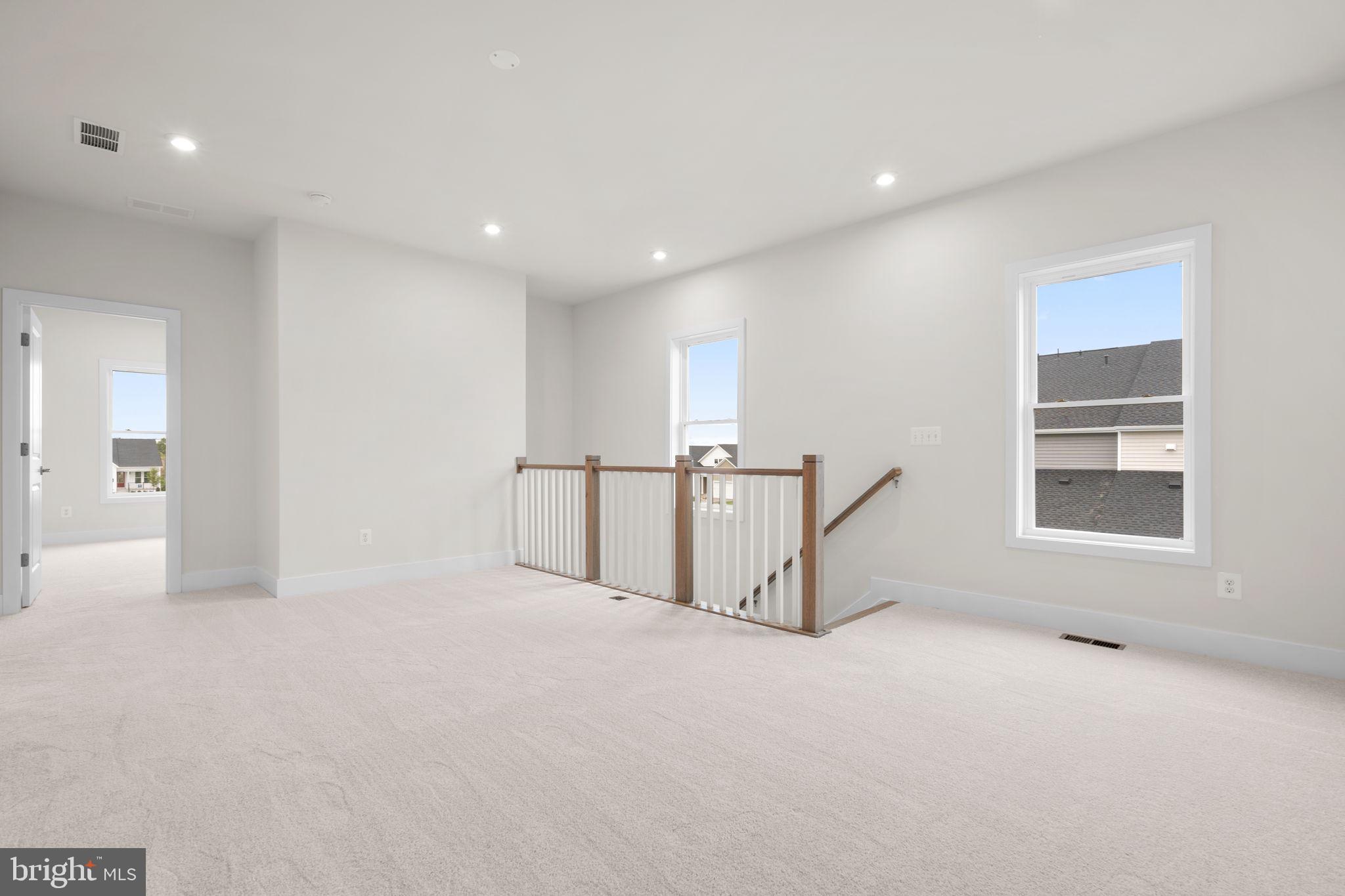 HIATT POINTE AT SNOWDEN BRIDGE - Residential