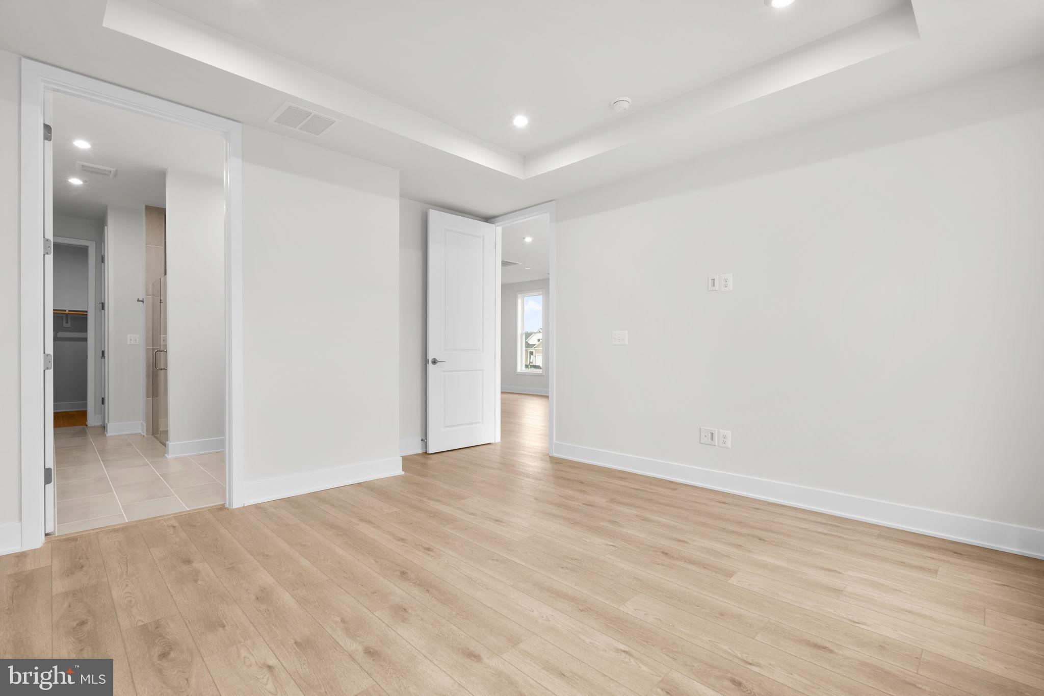 HIATT POINTE AT SNOWDEN BRIDGE - Residential