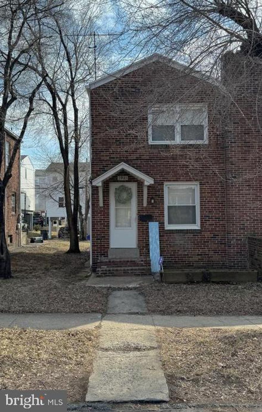 Welcome home to this beautifully updated 2 bedroom, 2 bath semi detached gem, offering the perfect blend of modern style and convenience! The spacious open floor plan on the main level features brand new flooring and fresh paint throughout, creating a bright and inviting atmosphere. The primary bedroom boasts its own private ensuite bath, providing comfort and privacy. Enjoy the ease of an attached 1 car garage, plus the added bonus of off street private parking for extra convenience. Plus, enjoy peace of mind with a new roof, ensuring durability and efficiency for years to come! One of the standout features of this home is the spacious walk out basement, offering endless possibilities! Whether you choose to use it for extra storage, a home gym, or finish it for additional living space in the future, this area provides incredible potential to truly make the home your own. Nestled in a prime location, this move in ready home is just minutes from shopping, dining, and major routes, making commuting and daily errands a breeze. Don’t miss out schedule your showing today!