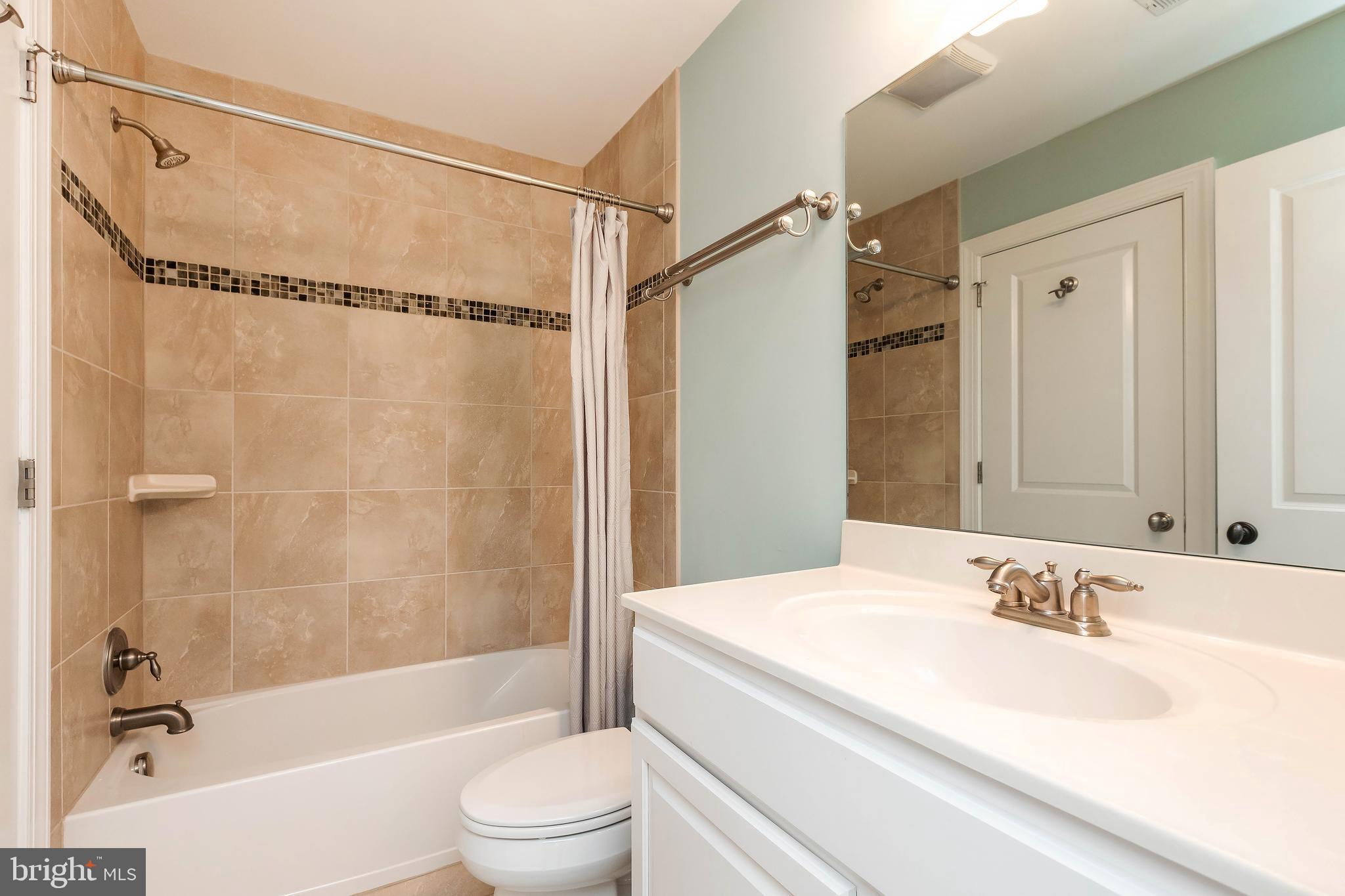 OAKMONT - Residential