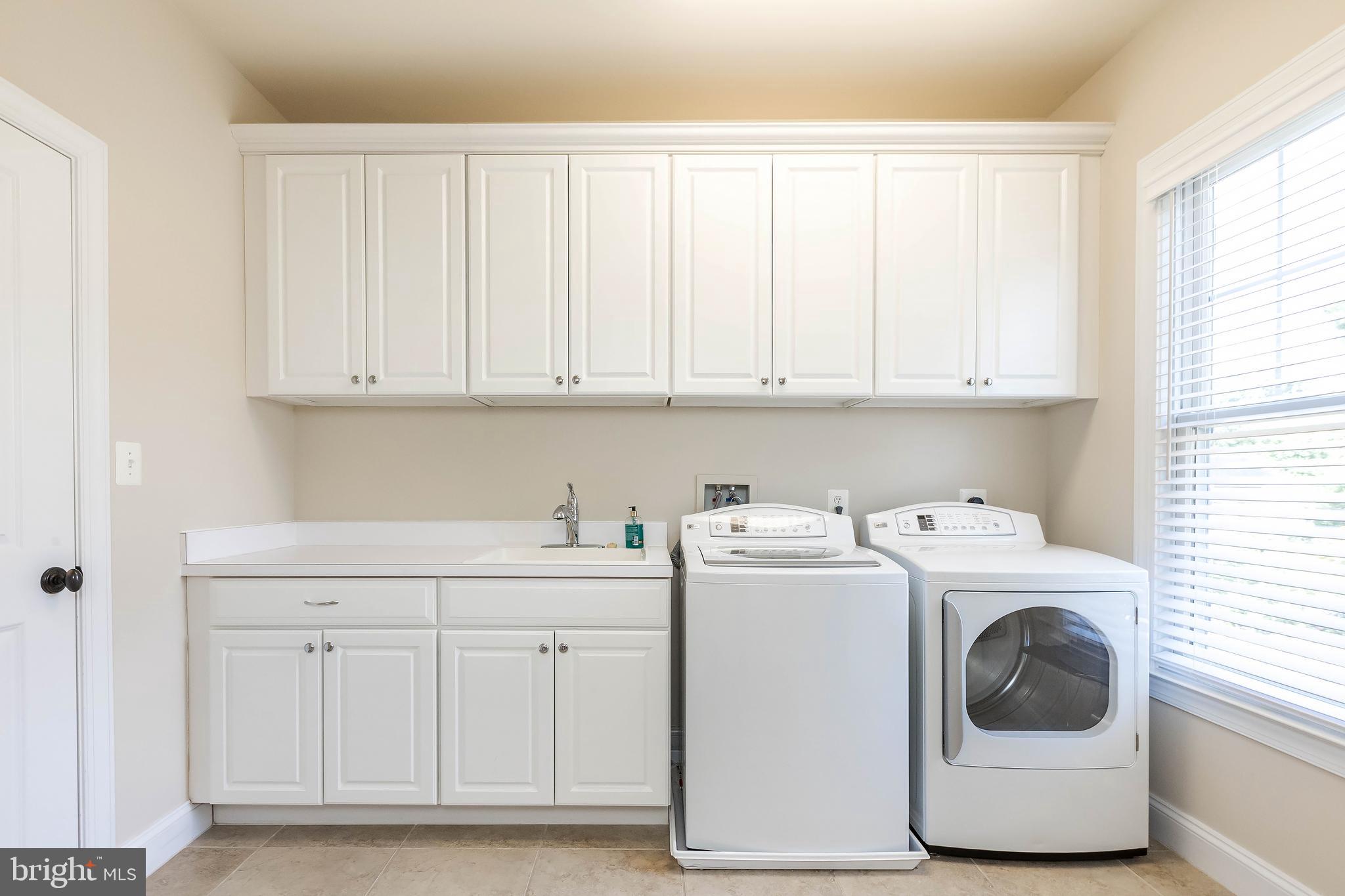 OAKMONT - Residential