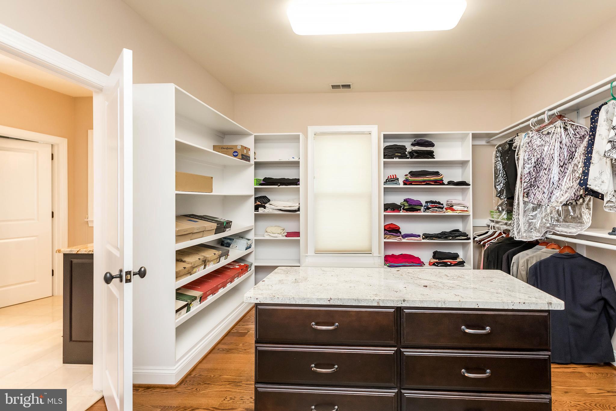 OAKMONT - Residential