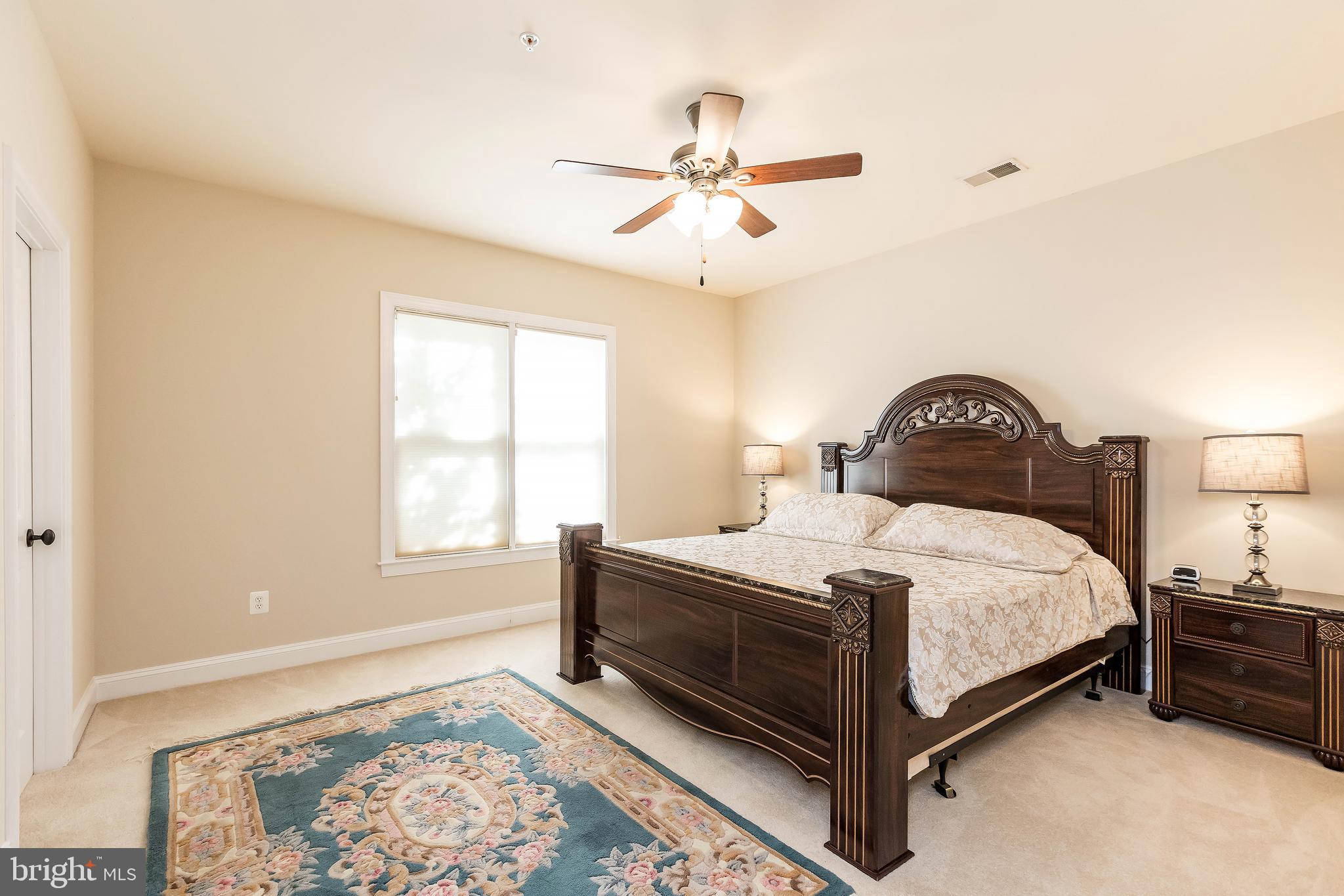 OAKMONT - Residential