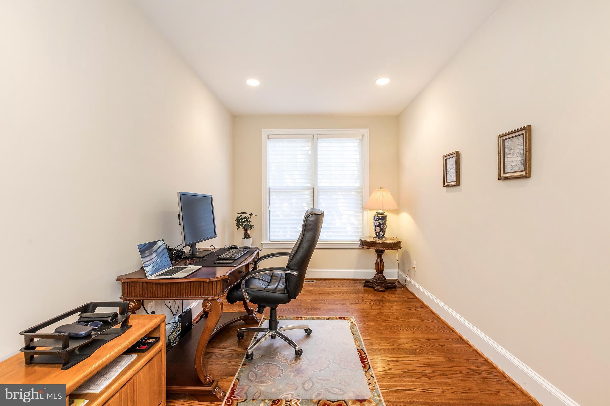 OAKMONT - Residential