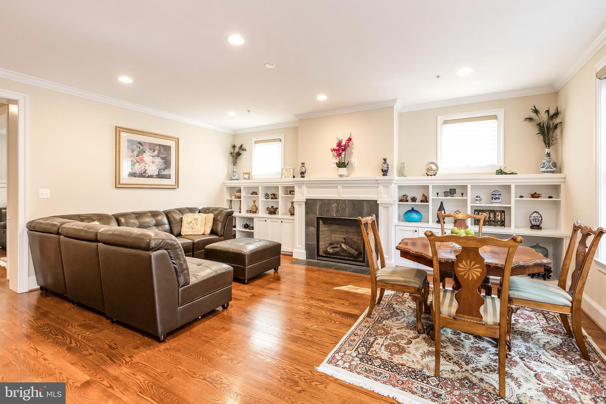 OAKMONT - Residential