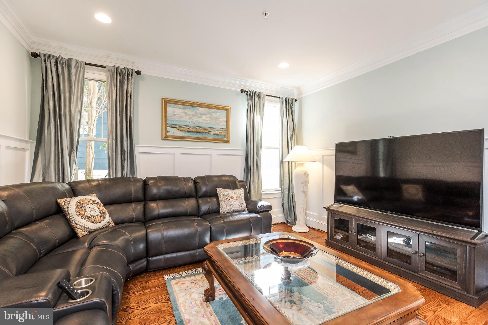 OAKMONT - Residential