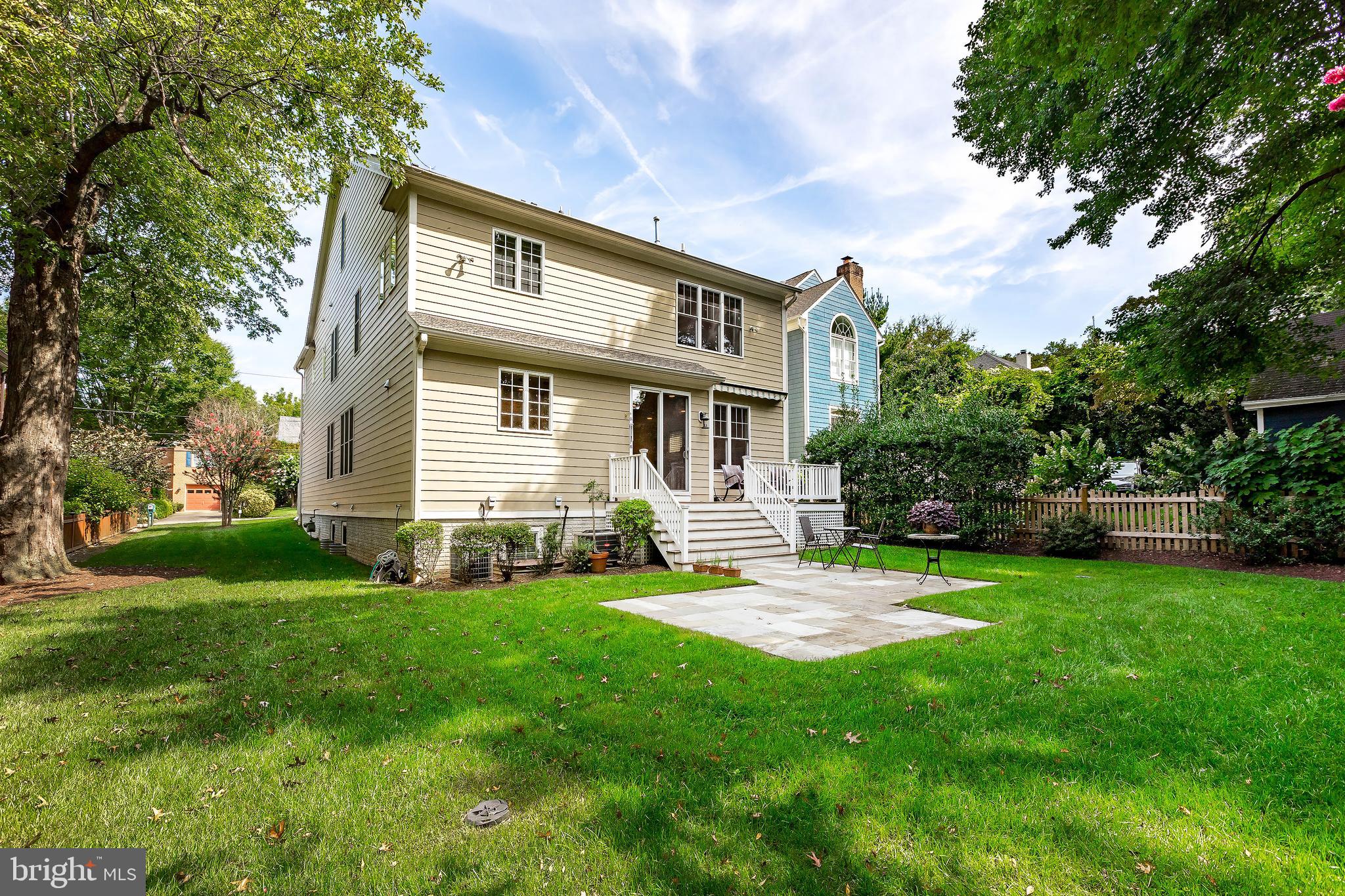 OAKMONT - Residential