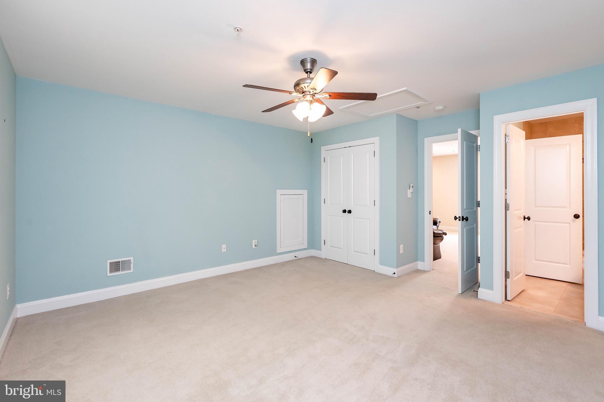 OAKMONT - Residential