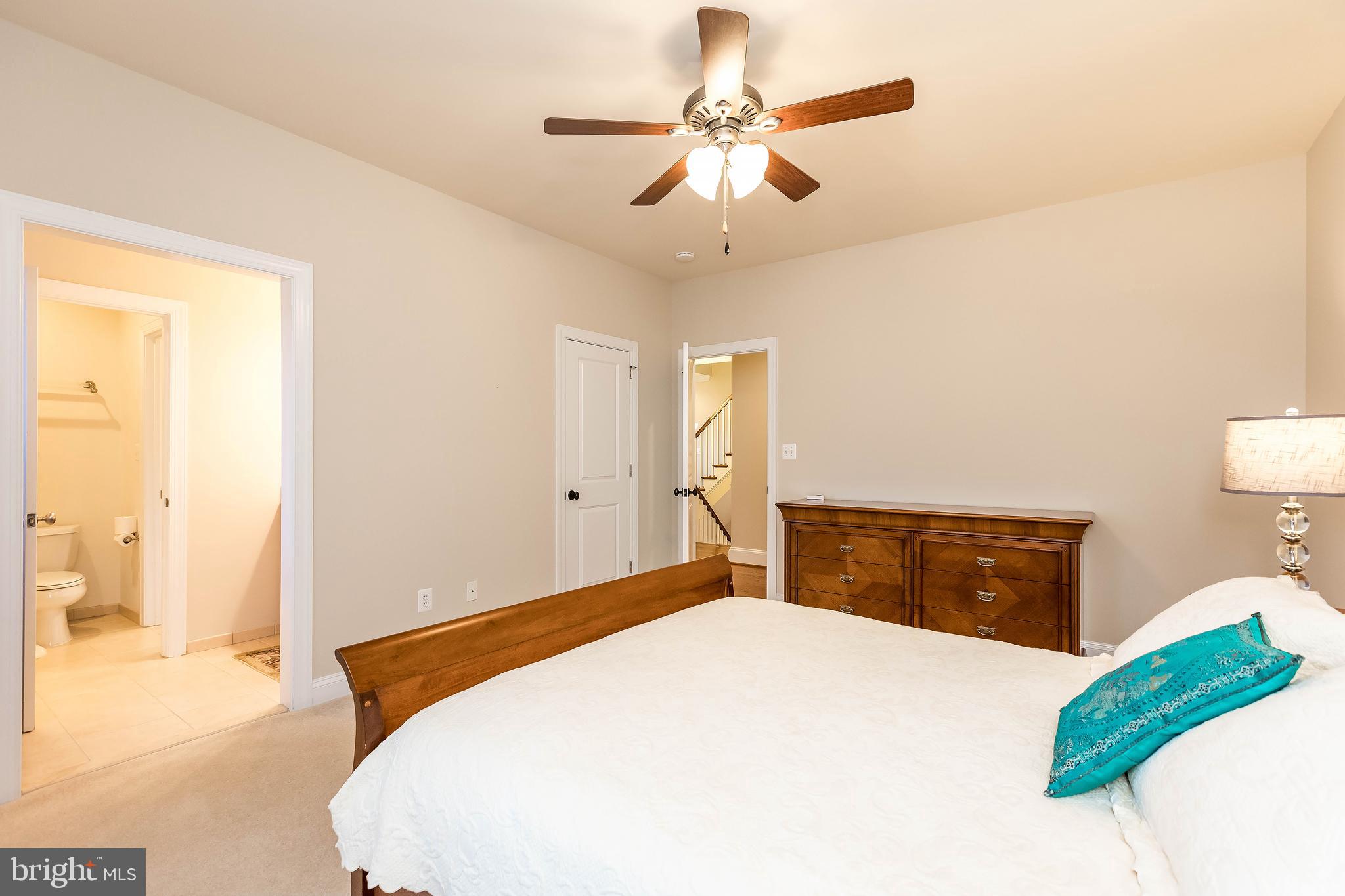 OAKMONT - Residential