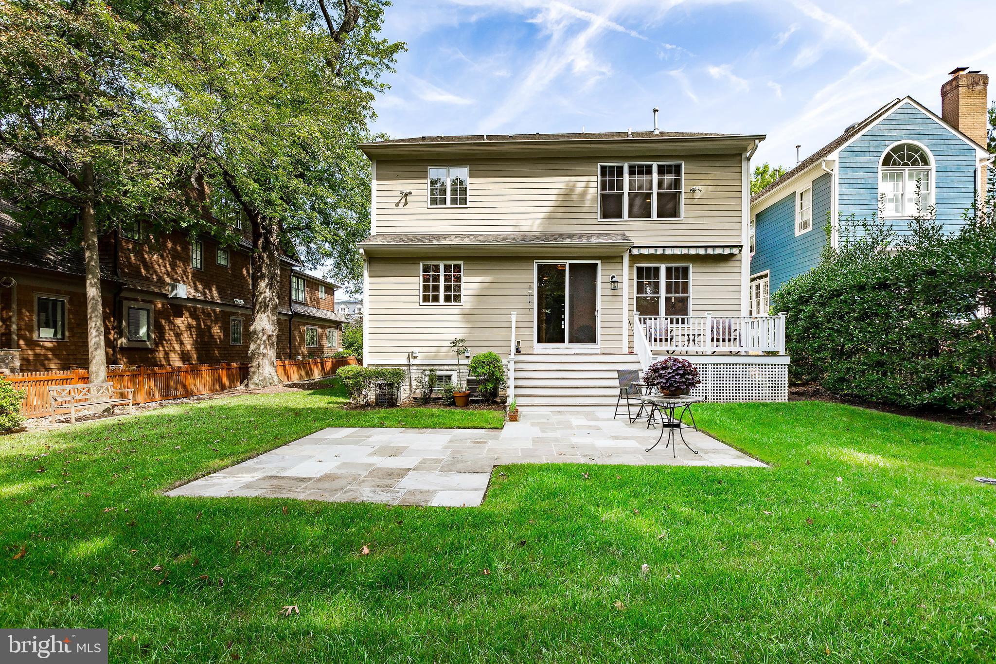 OAKMONT - Residential