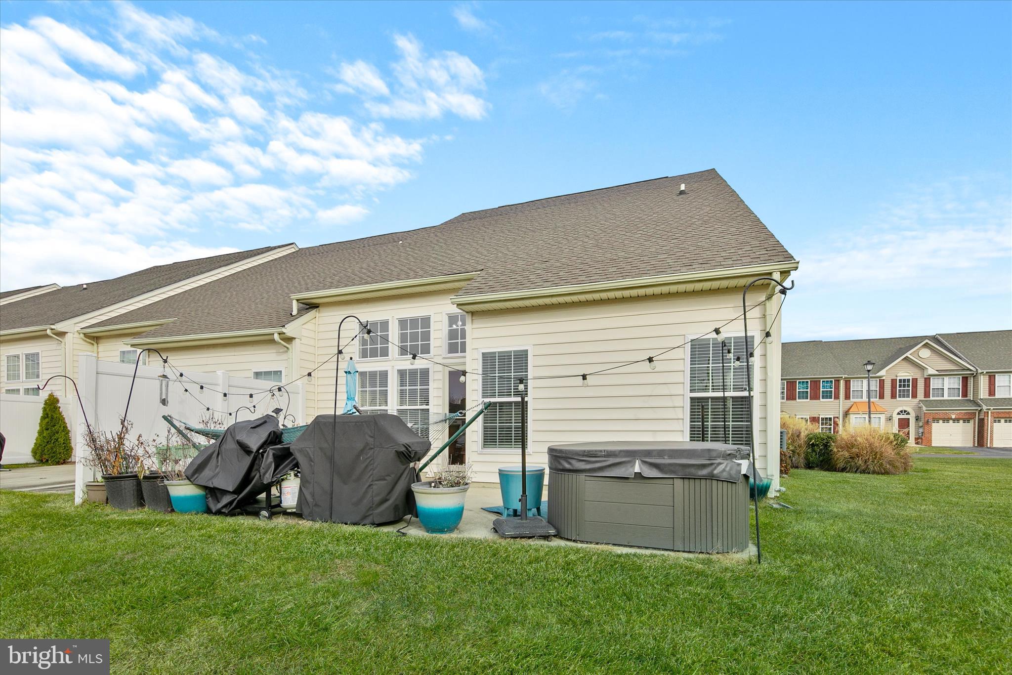 BAY SHORES - Residential