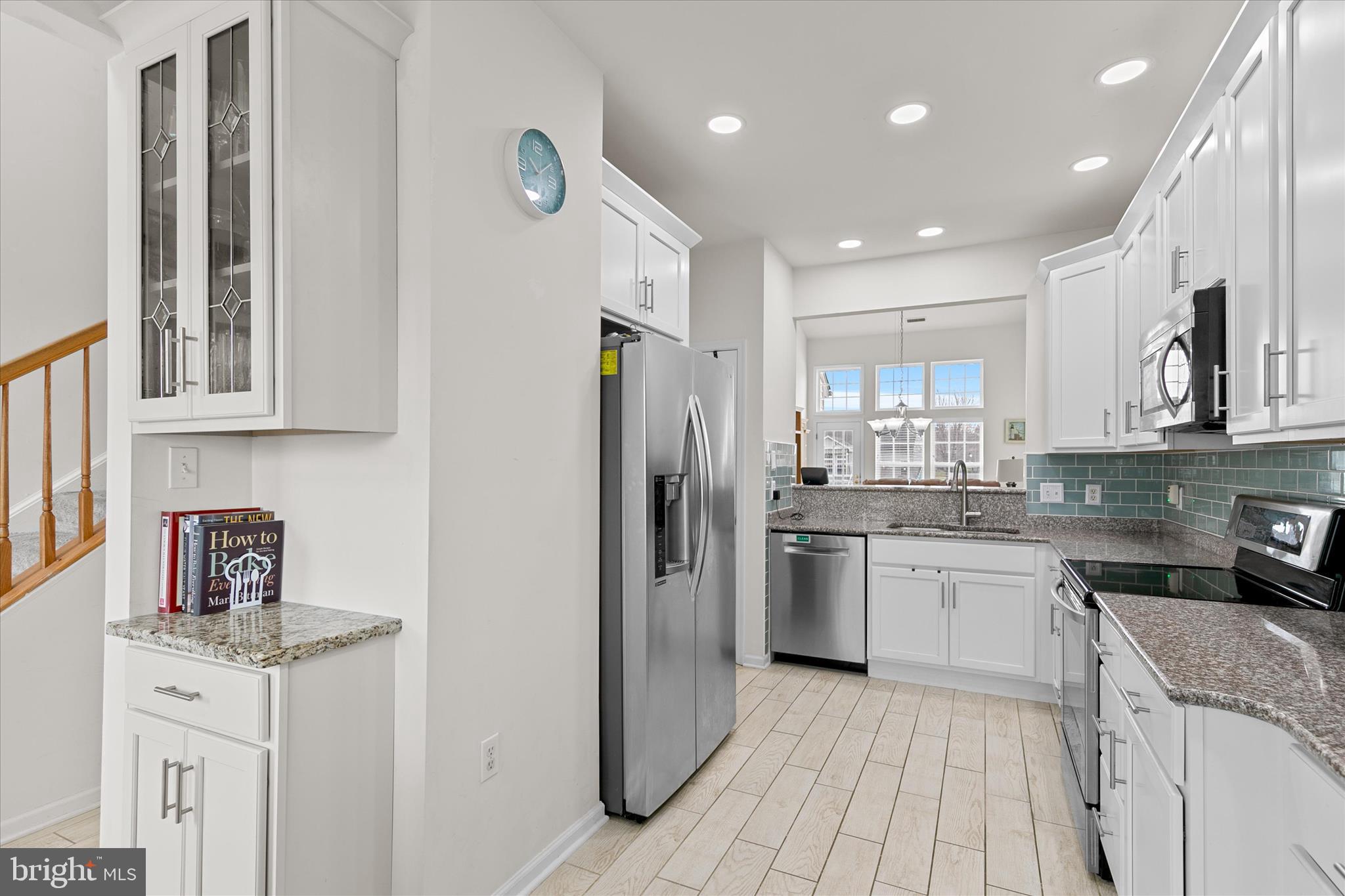 BAY SHORES - Residential