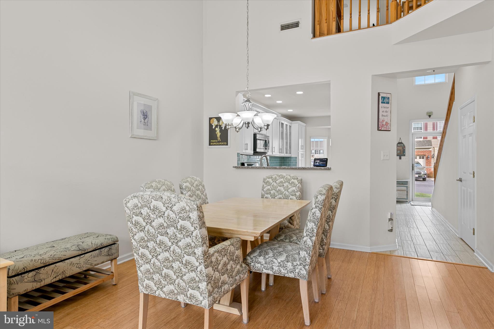 BAY SHORES - Residential