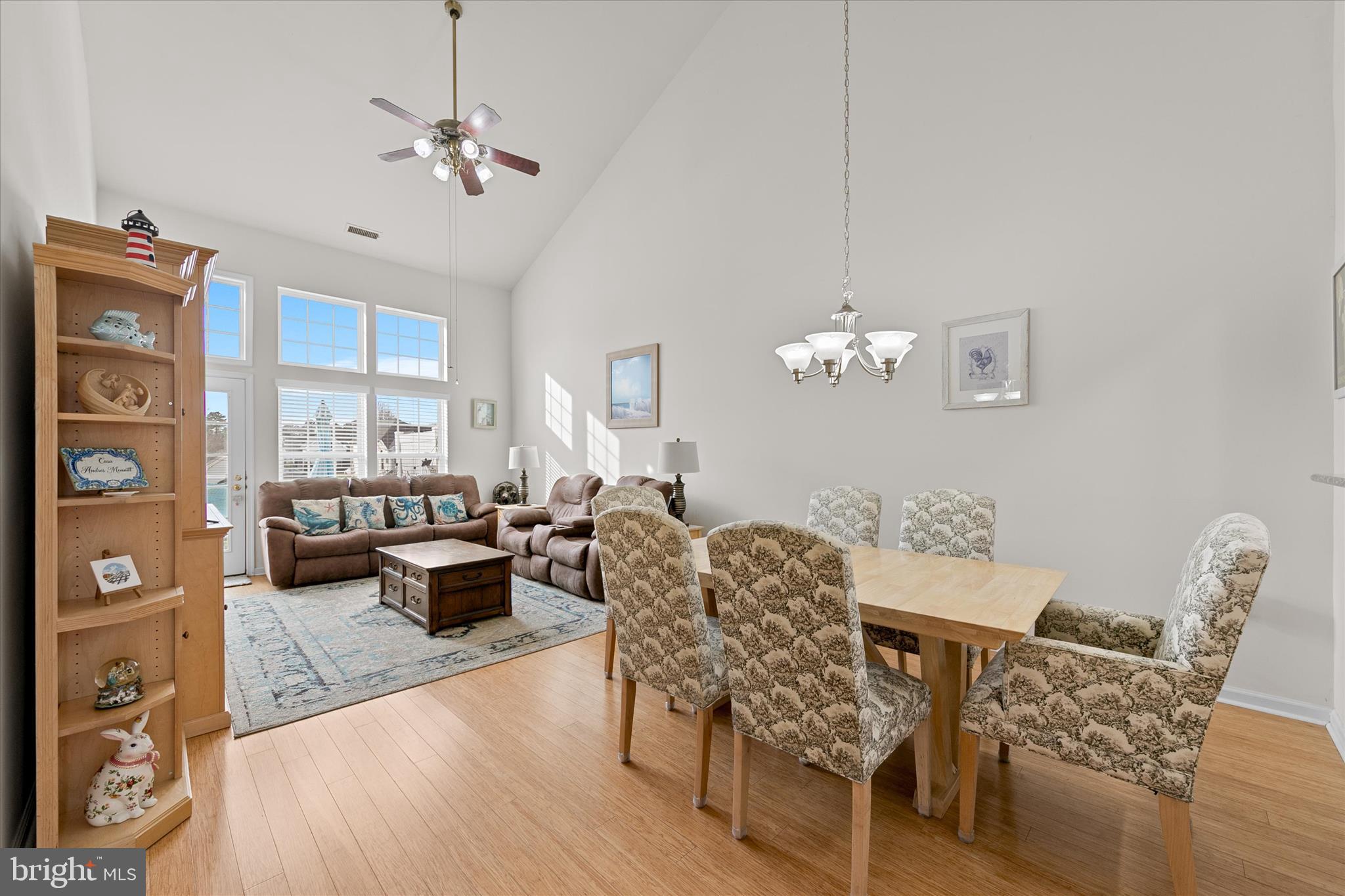 BAY SHORES - Residential