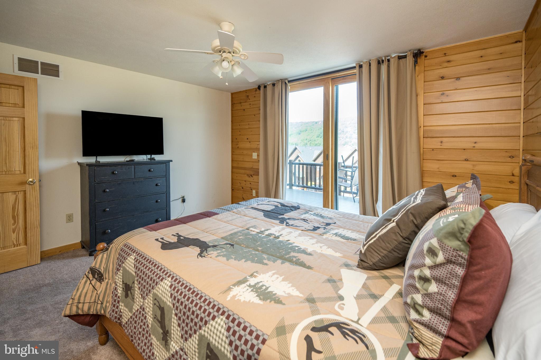 CEDAR SHORES - Residential