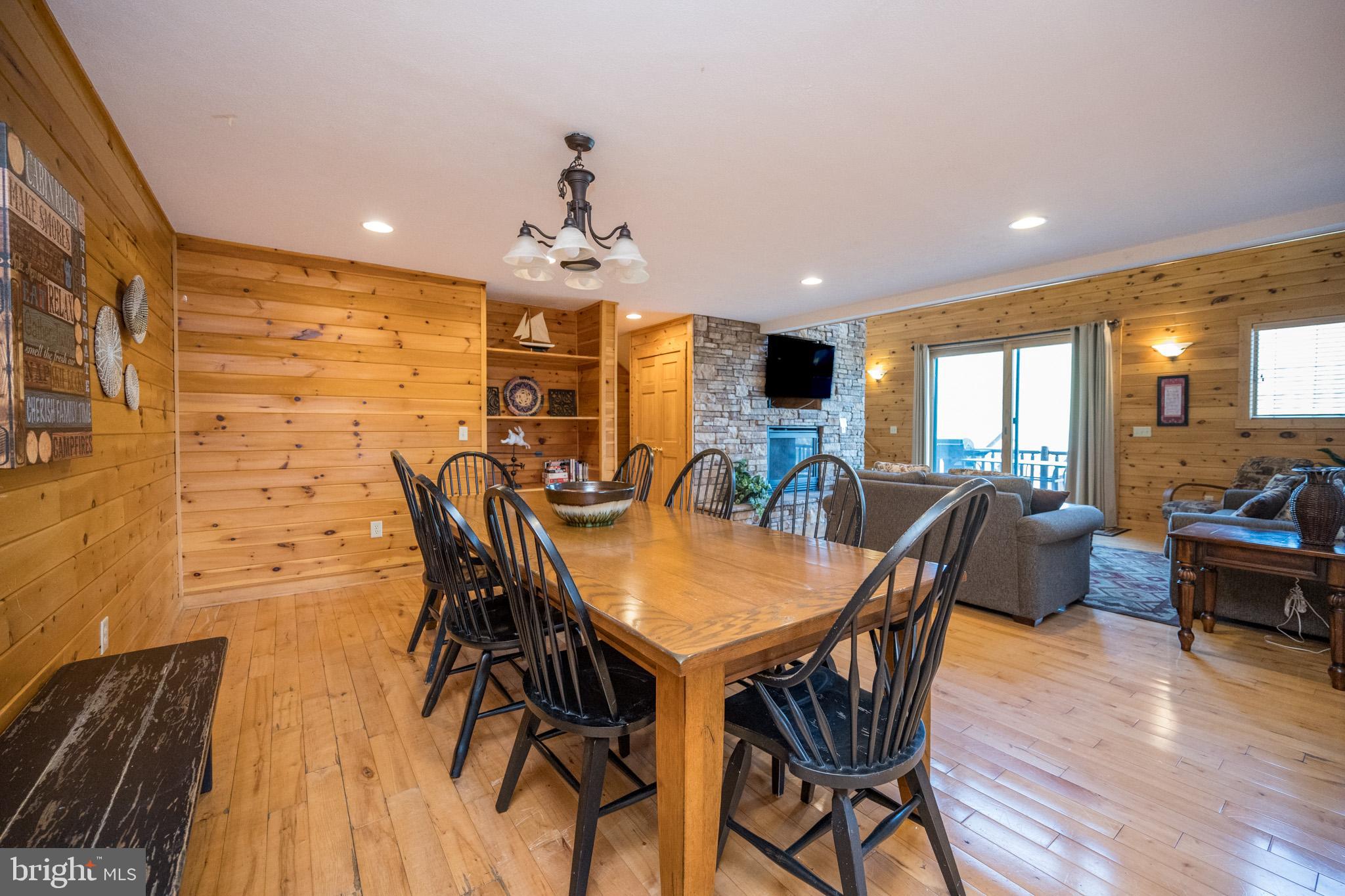 CEDAR SHORES - Residential