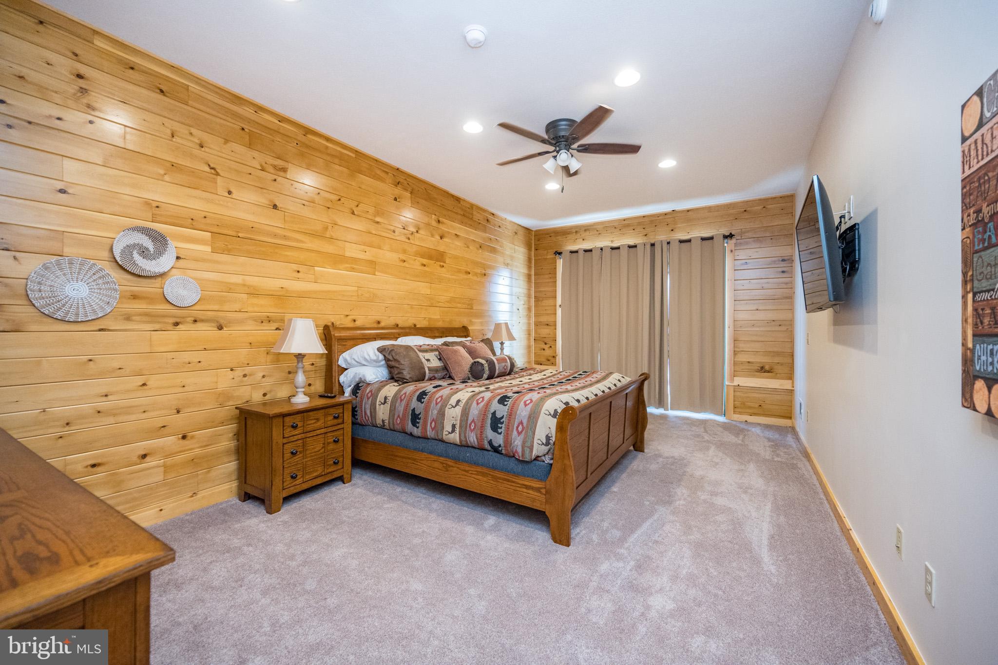 CEDAR SHORES - Residential