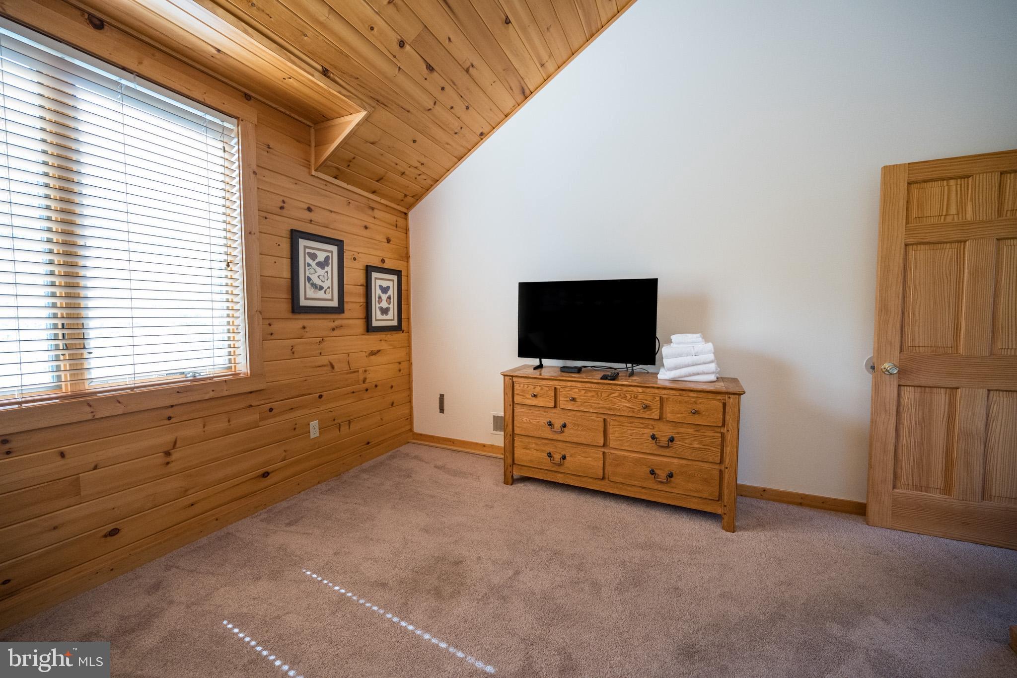 CEDAR SHORES - Residential