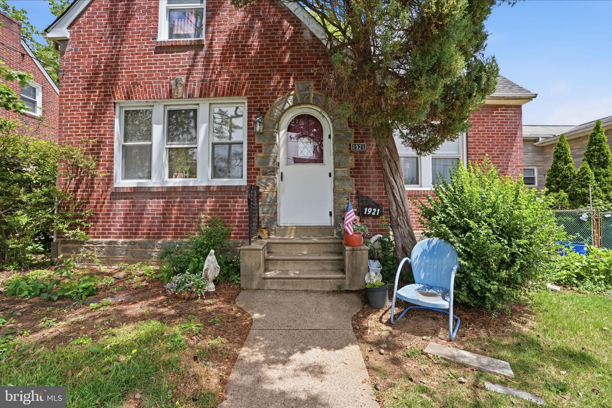 1921 RIPLEY STREET