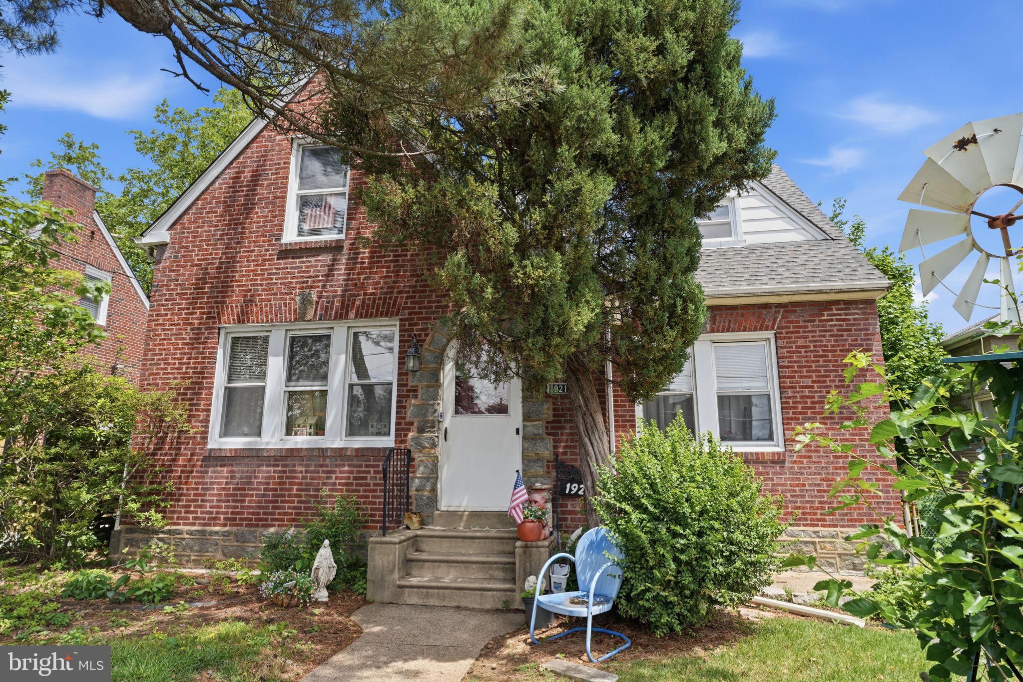1921 RIPLEY STREET