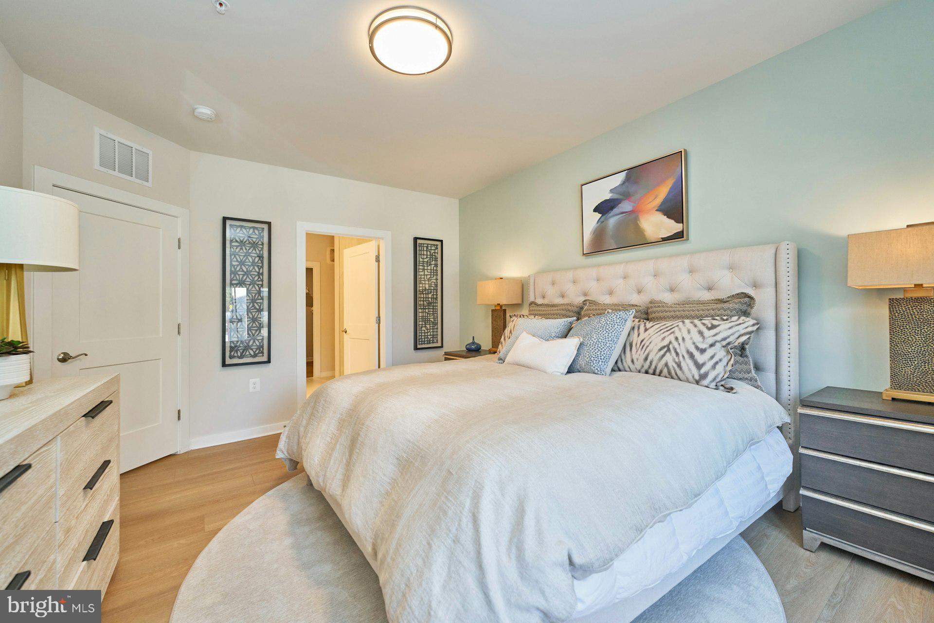 TALL OAKS - Residential Lease