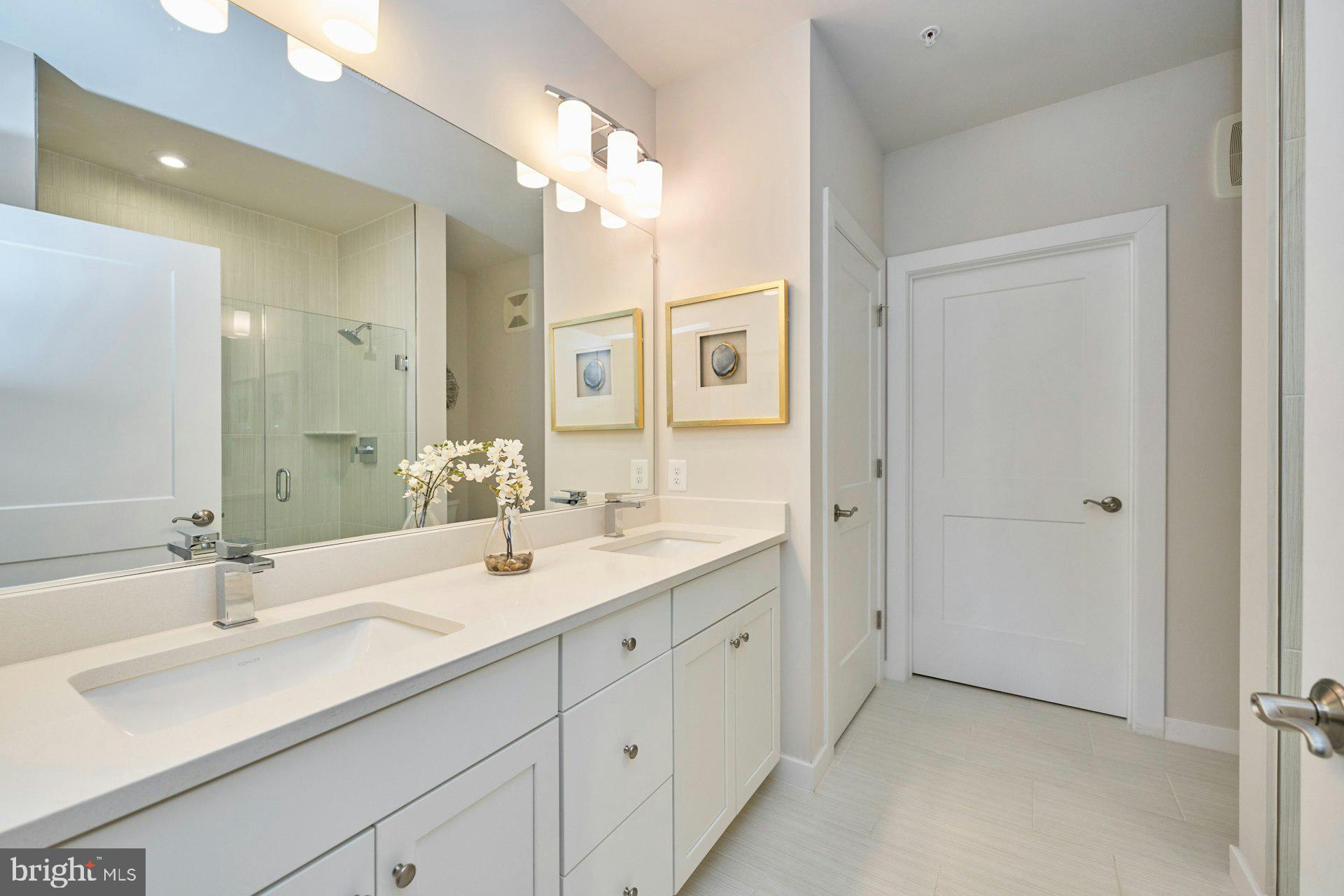 TALL OAKS - Residential Lease