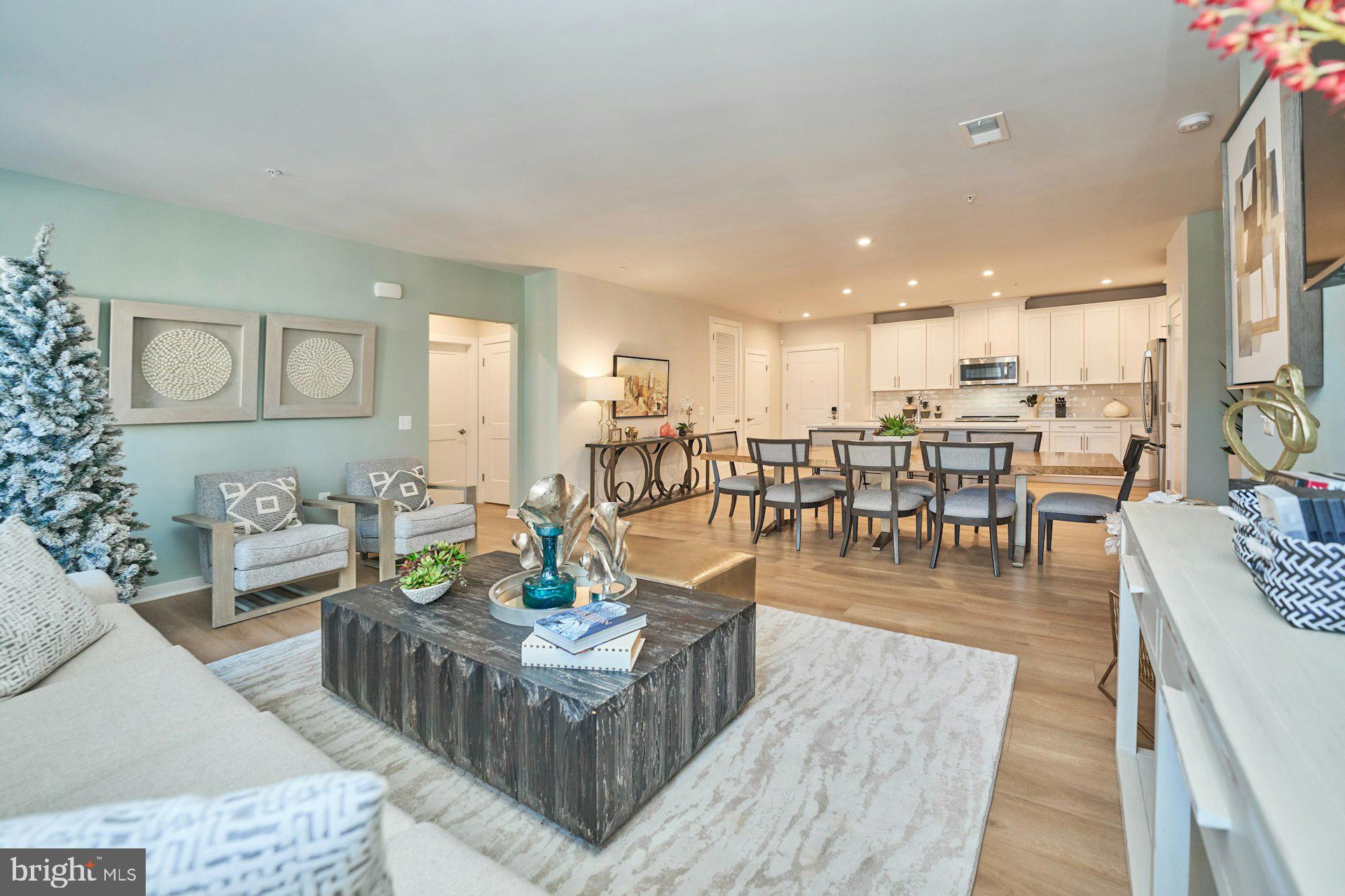 TALL OAKS - Residential Lease