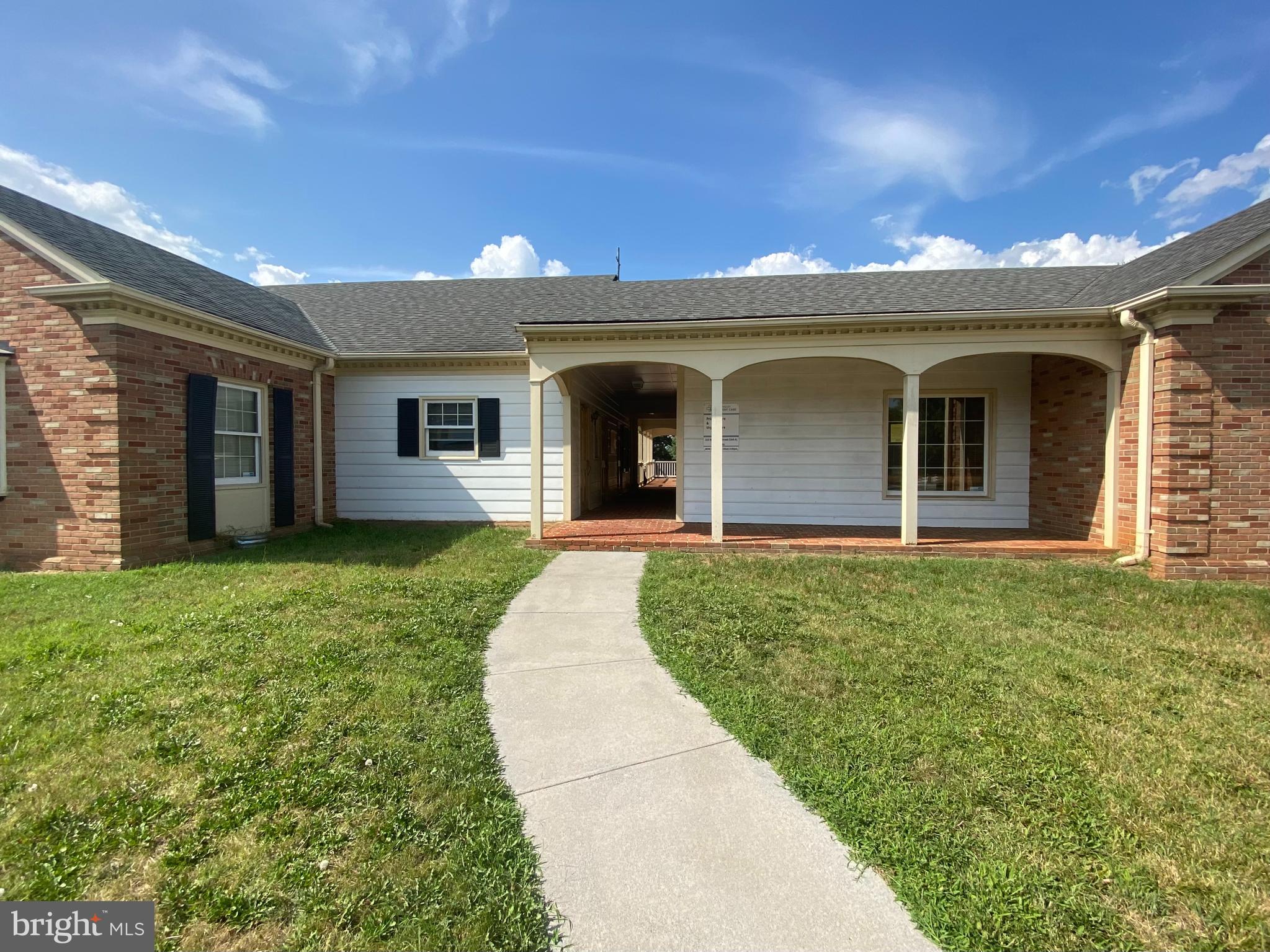 315 10TH STREET W