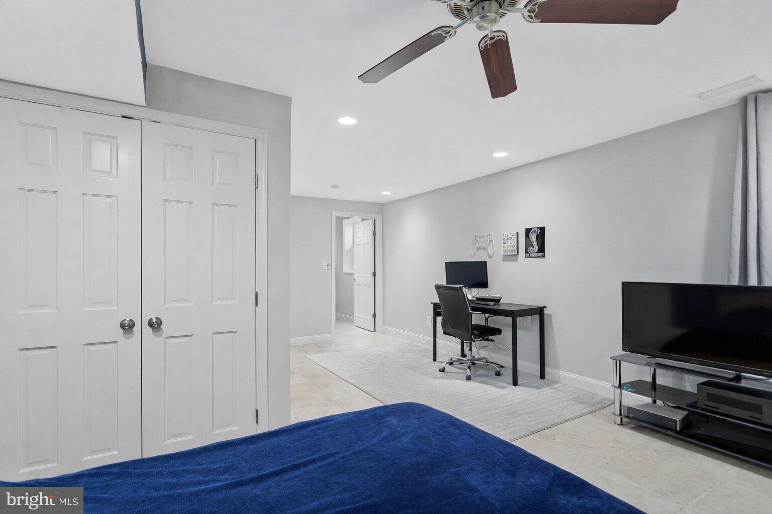 REGULARS - Residential