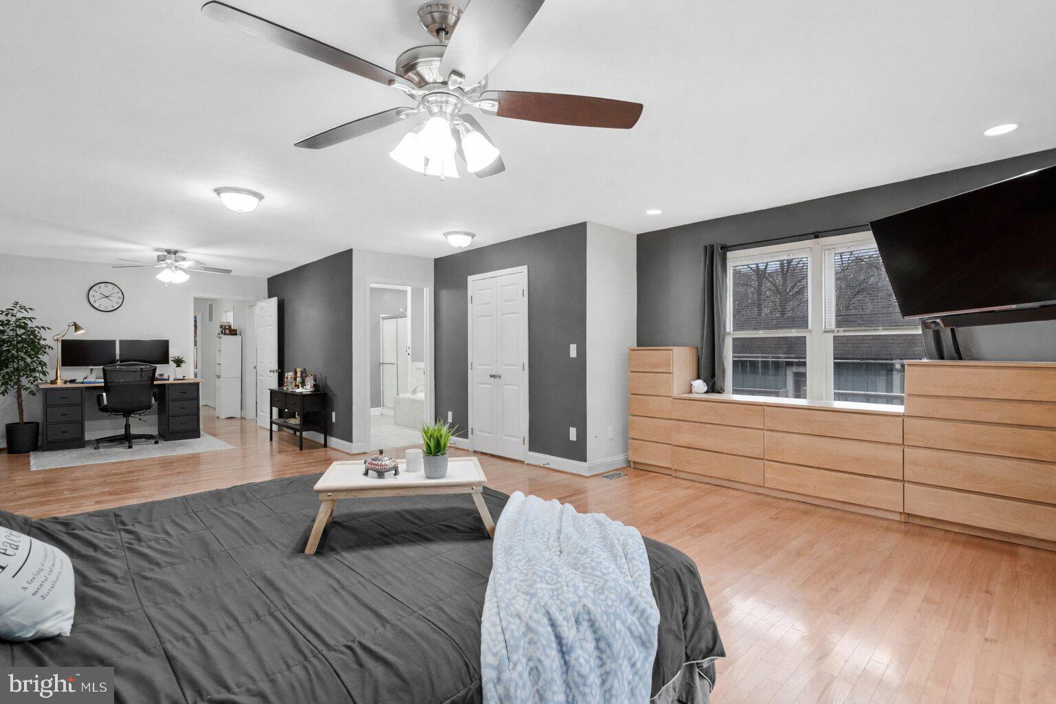 REGULARS - Residential