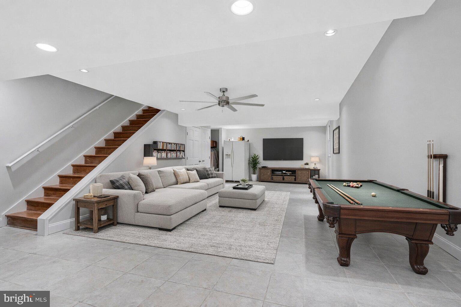 REGULARS - Residential