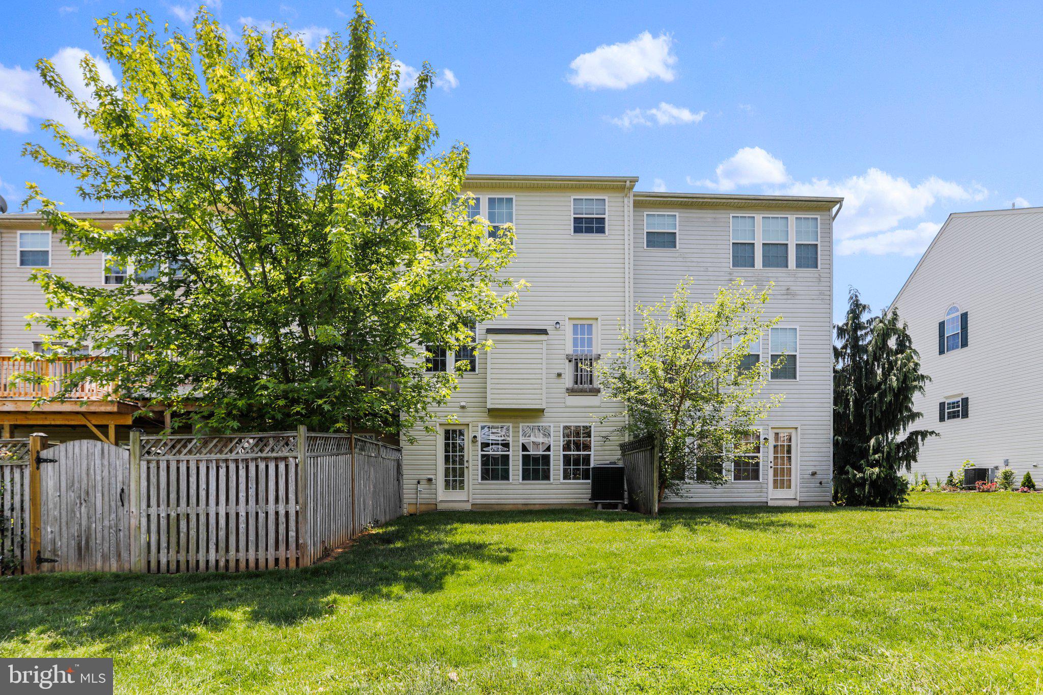 WINDMILL CROSSING - Residential Lease