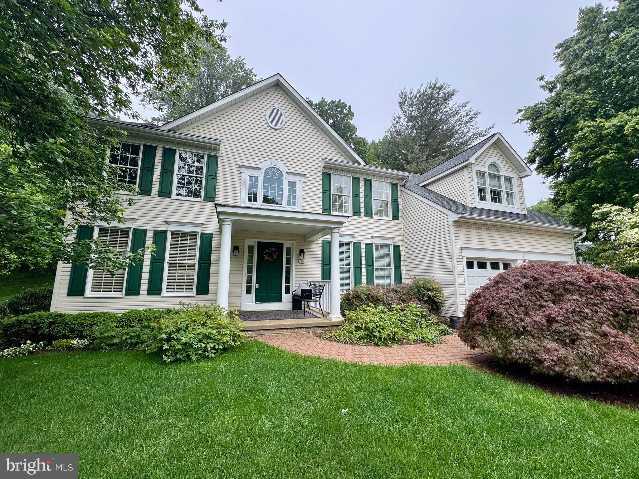 7071 GARDEN WALK