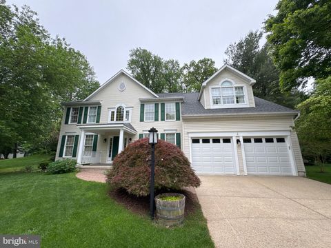 7071 GARDEN WALK COLUMBIA MD 21044