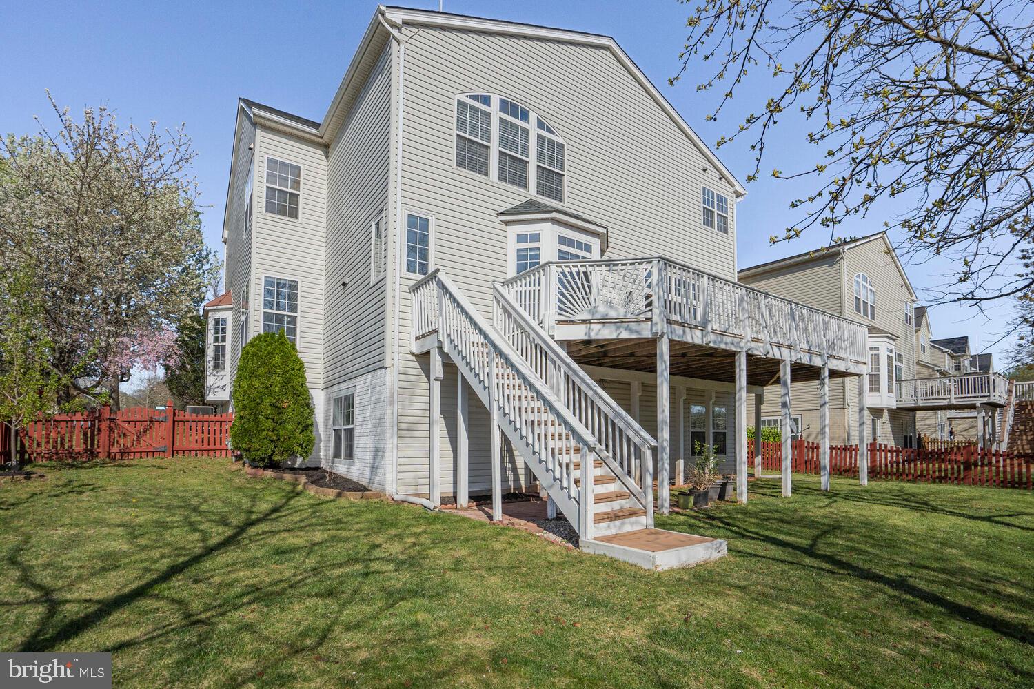 NORTHLAKE - Residential