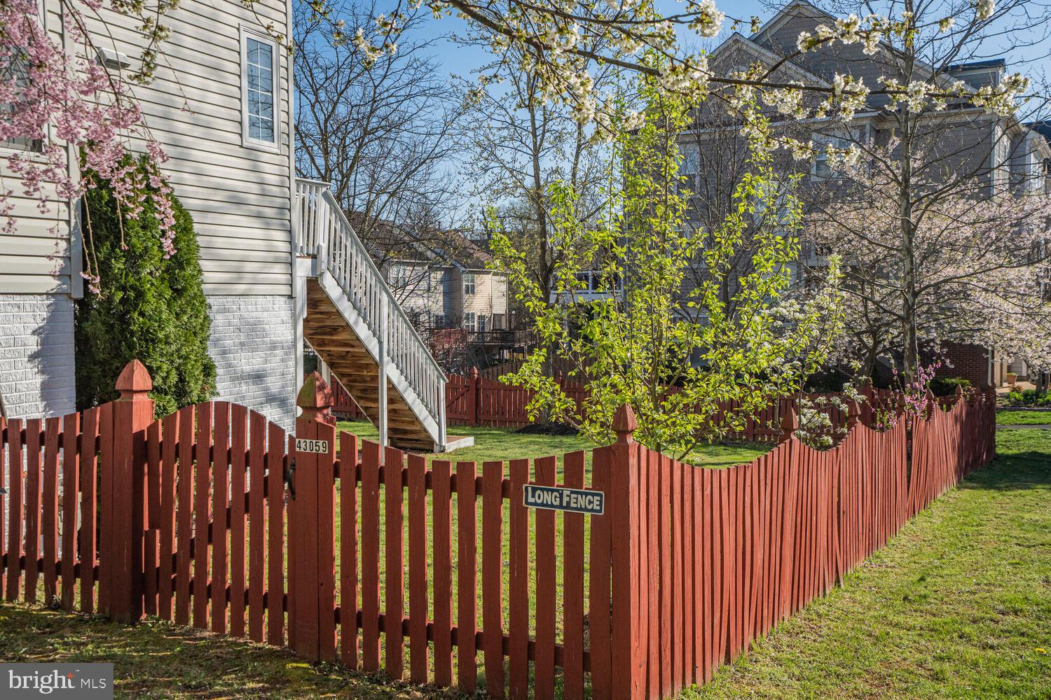 NORTHLAKE - Residential