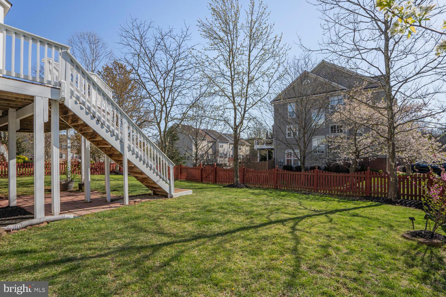 NORTHLAKE - Residential